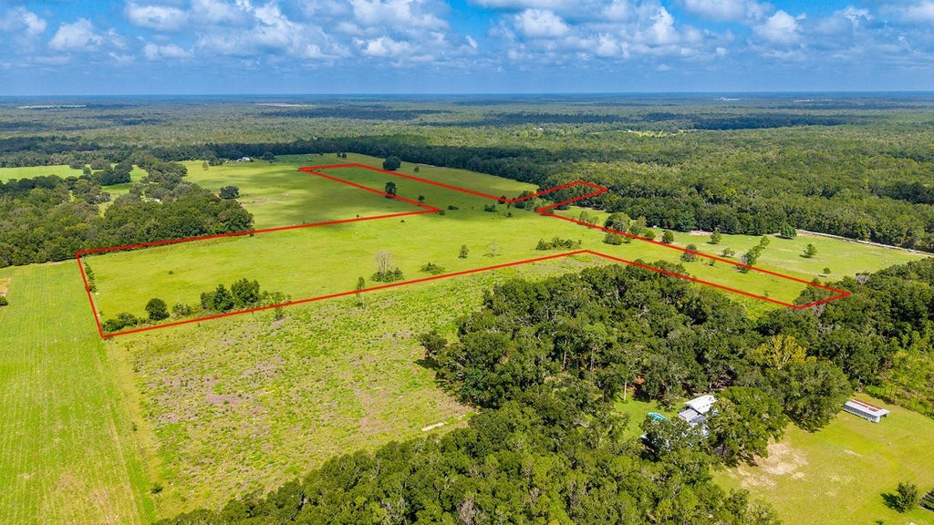 Photo of 0000 NW 20th Street, Bell, FL 32619 (MLS # GC542646)