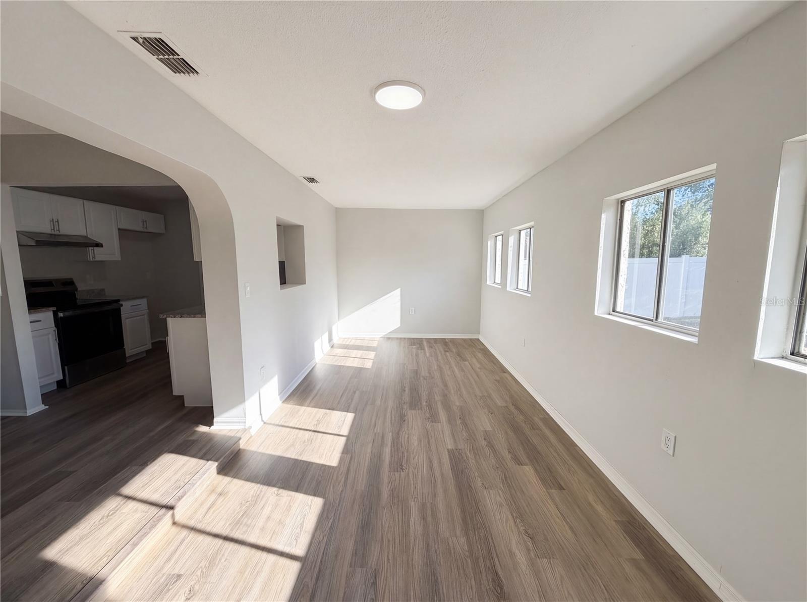 WILCOX MANOR - Residential