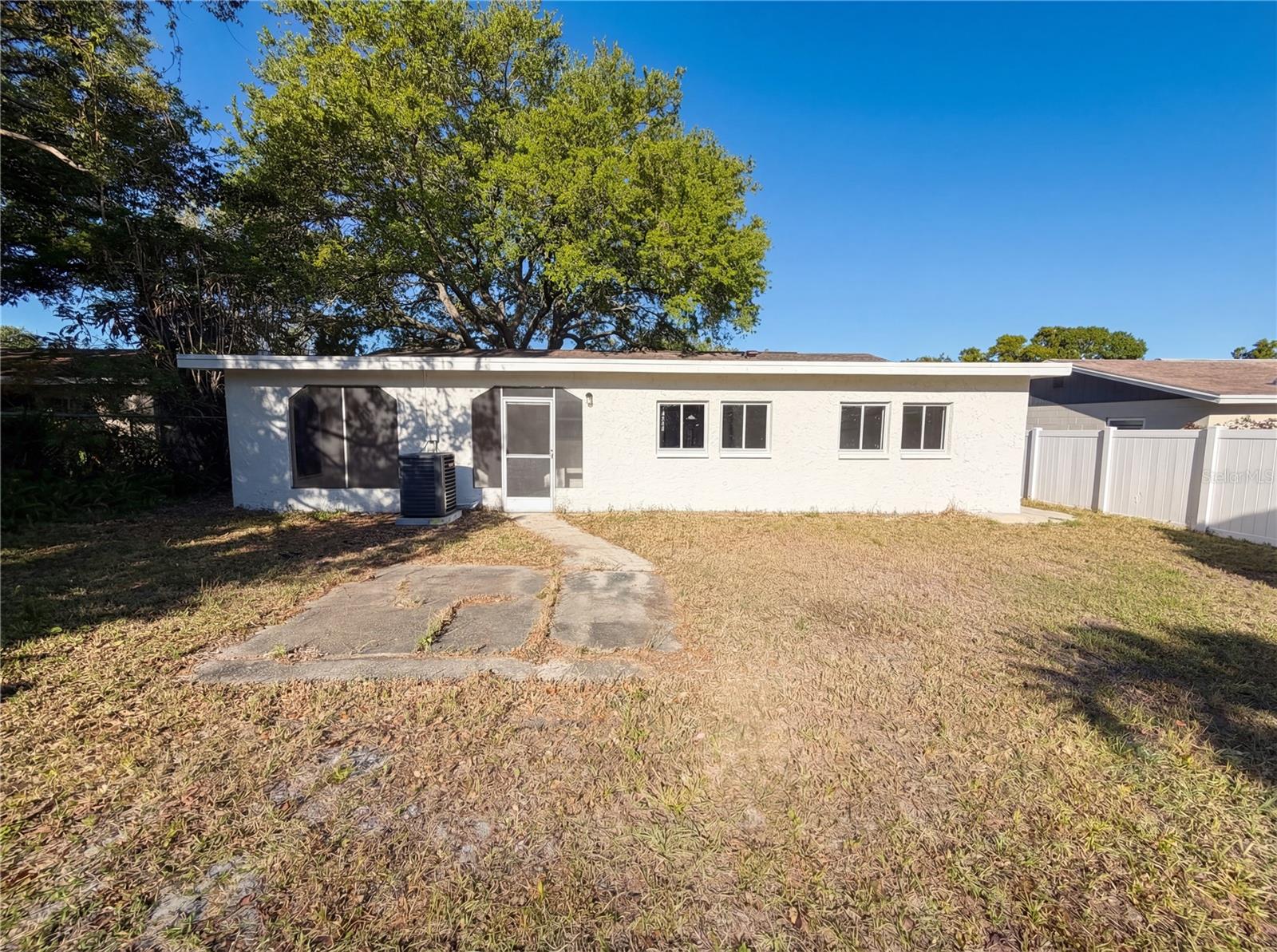 WILCOX MANOR - Residential