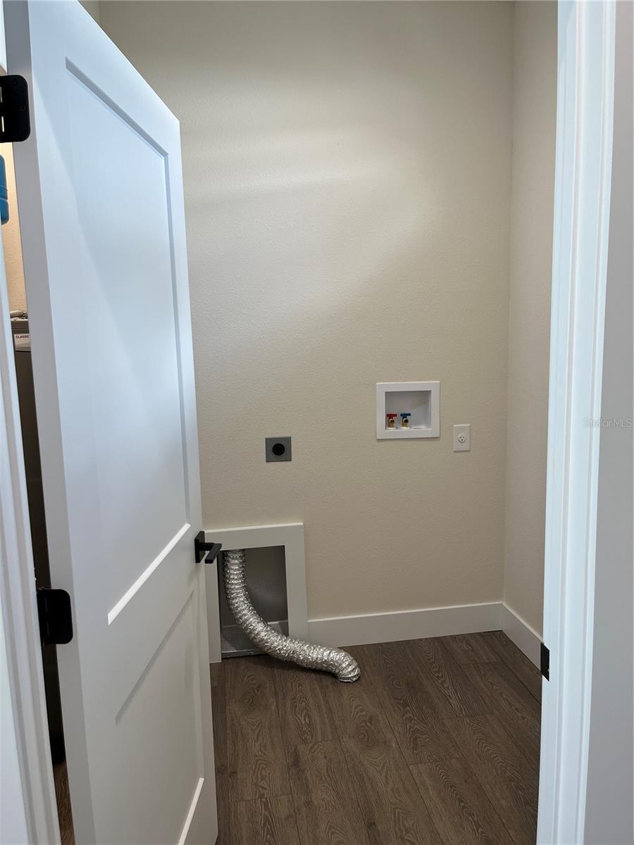 LAKESHORE - Residential