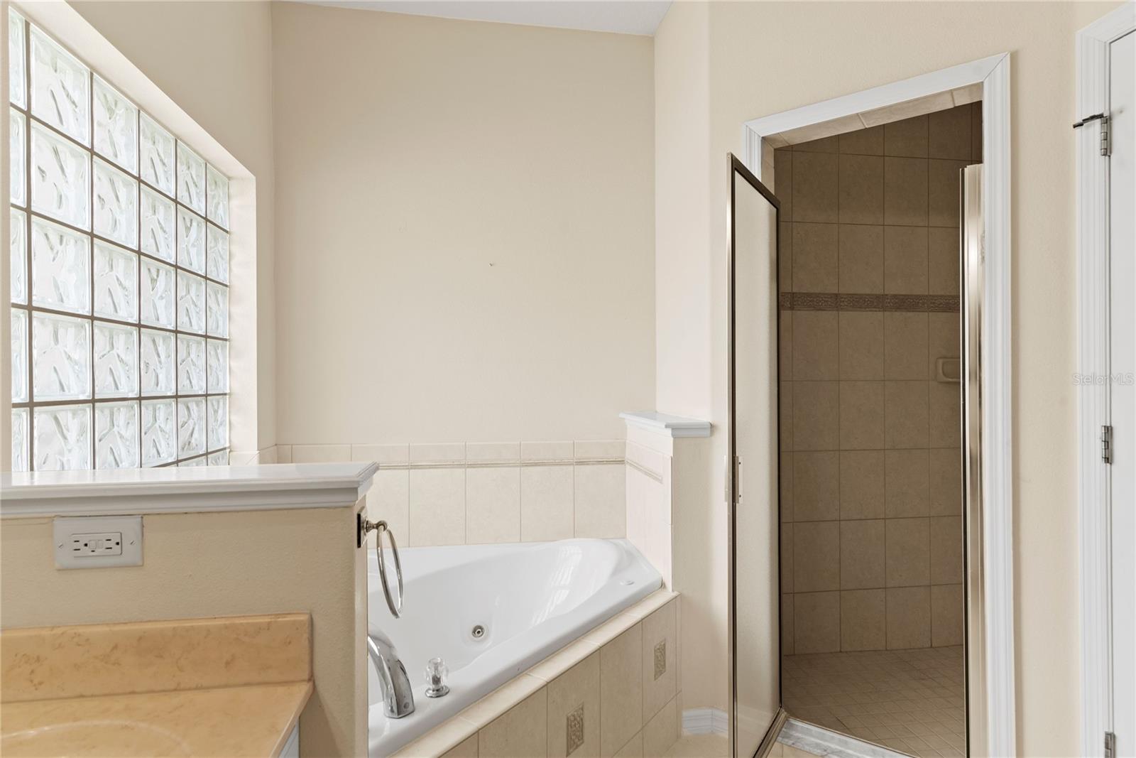 PARADISE POINT 3RD SEC - Residential