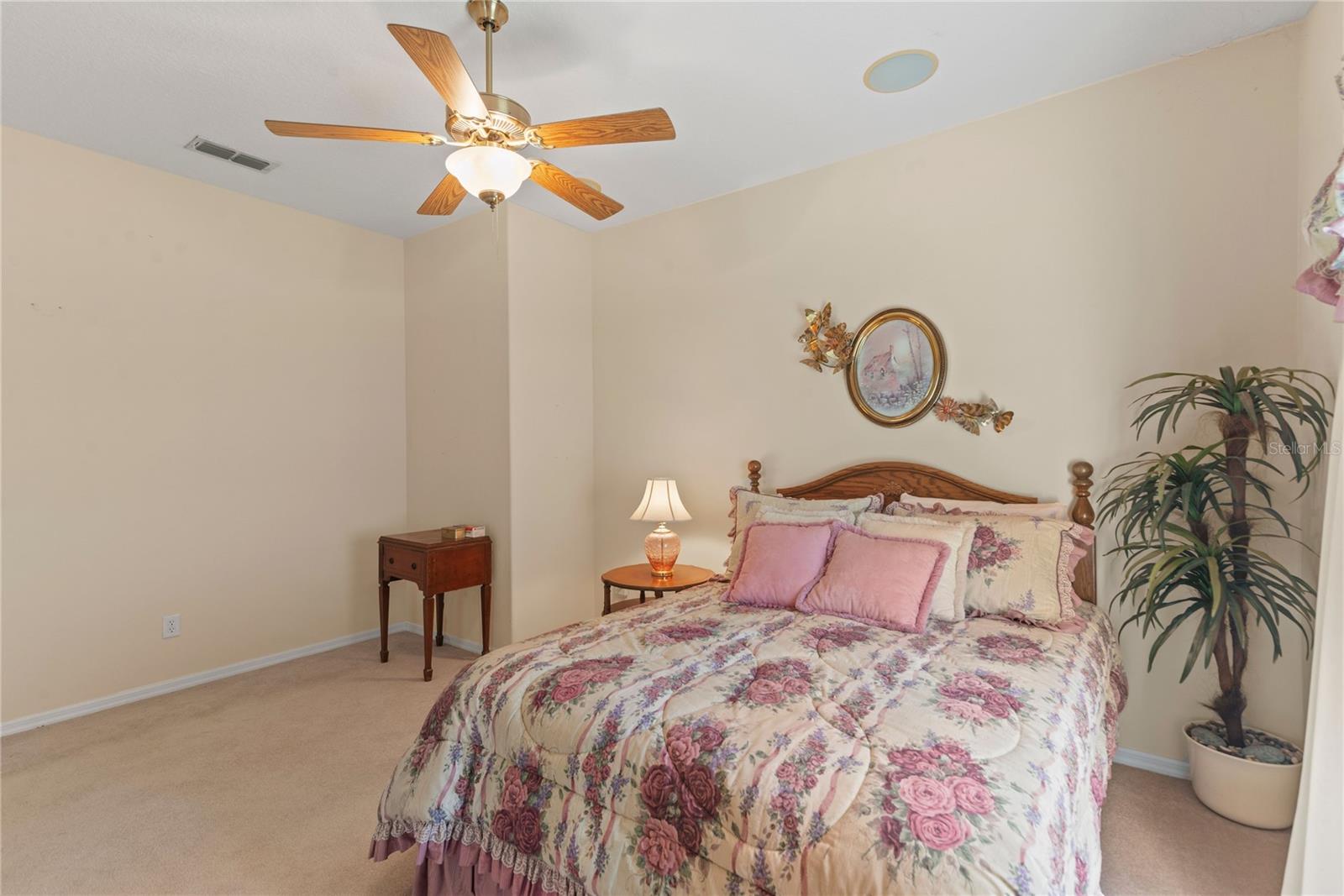 PARADISE POINT 3RD SEC - Residential