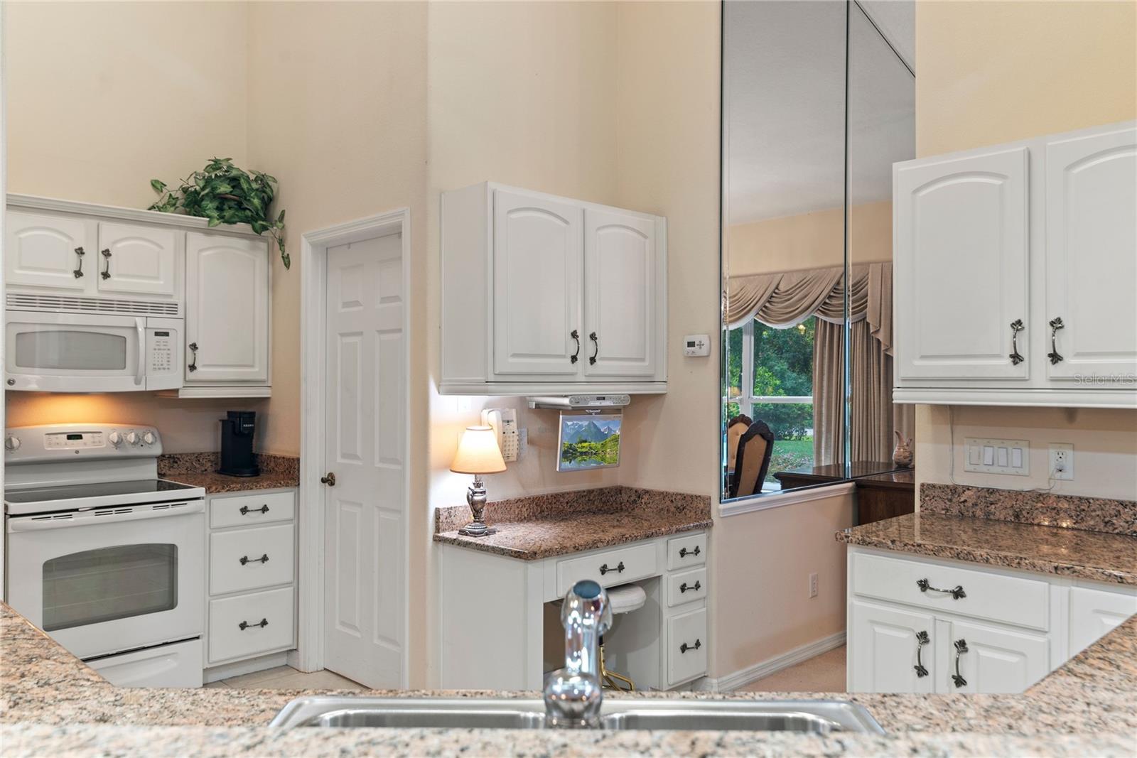 PARADISE POINT 3RD SEC - Residential