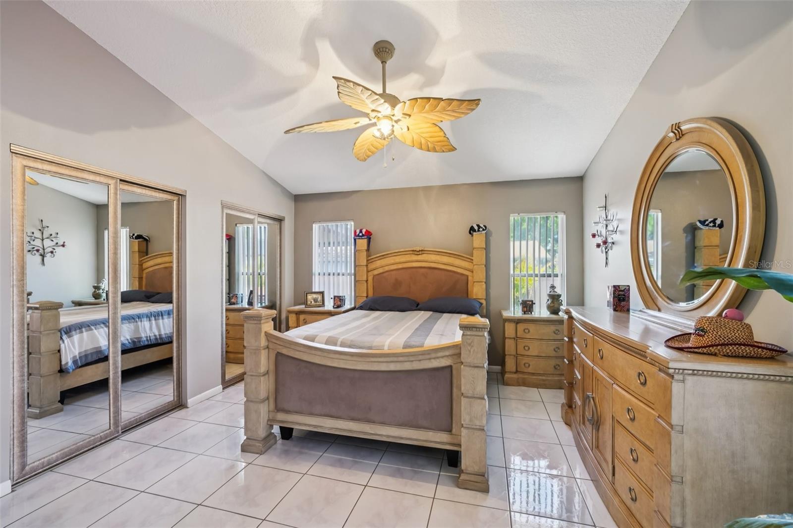 AUTUMN RUN - Residential