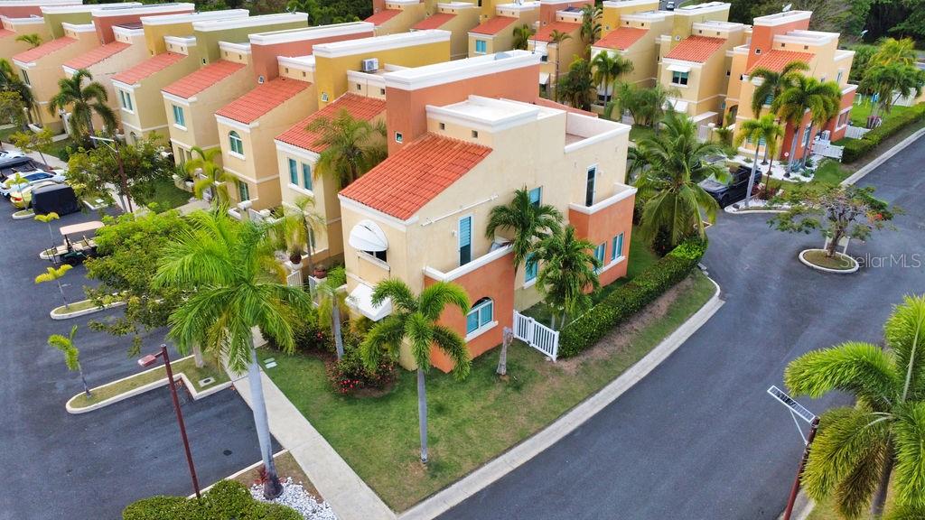 AQUABELLA - Residential Lease
