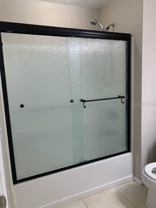 CREEKSIDE - Residential Lease