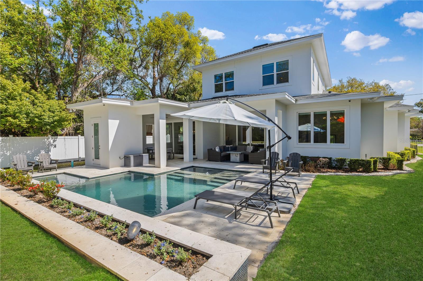 DAVIS SHORES - Residential