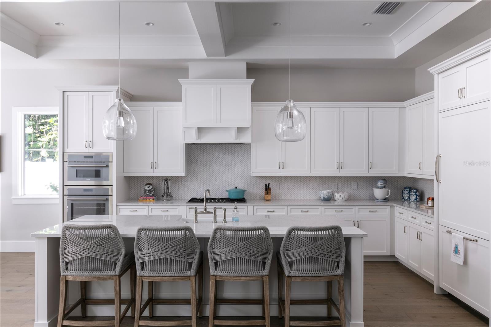 DAVIS SHORES - Residential