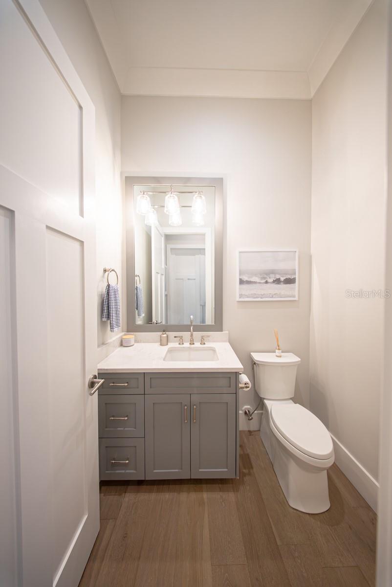 DAVIS SHORES - Residential