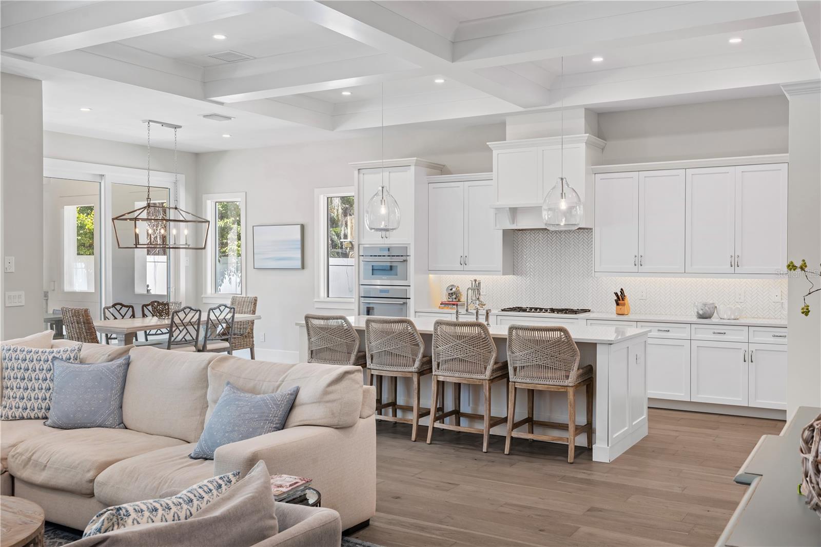 DAVIS SHORES - Residential