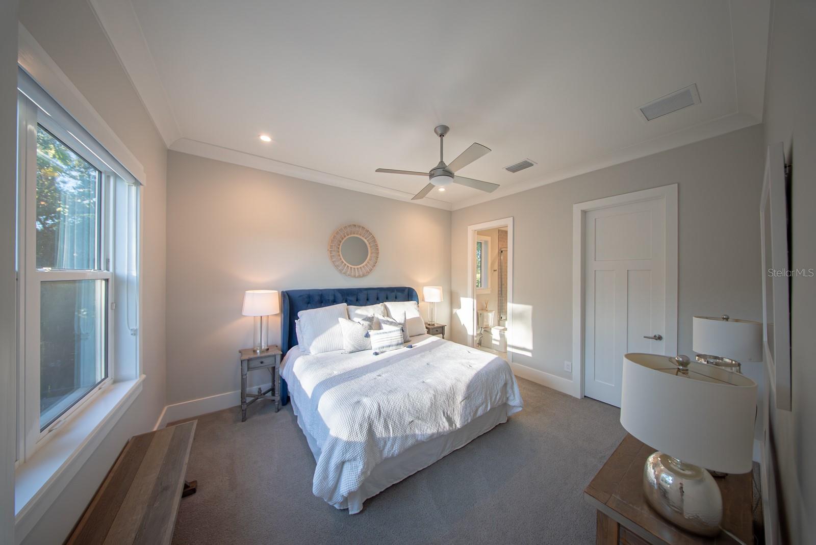 DAVIS SHORES - Residential