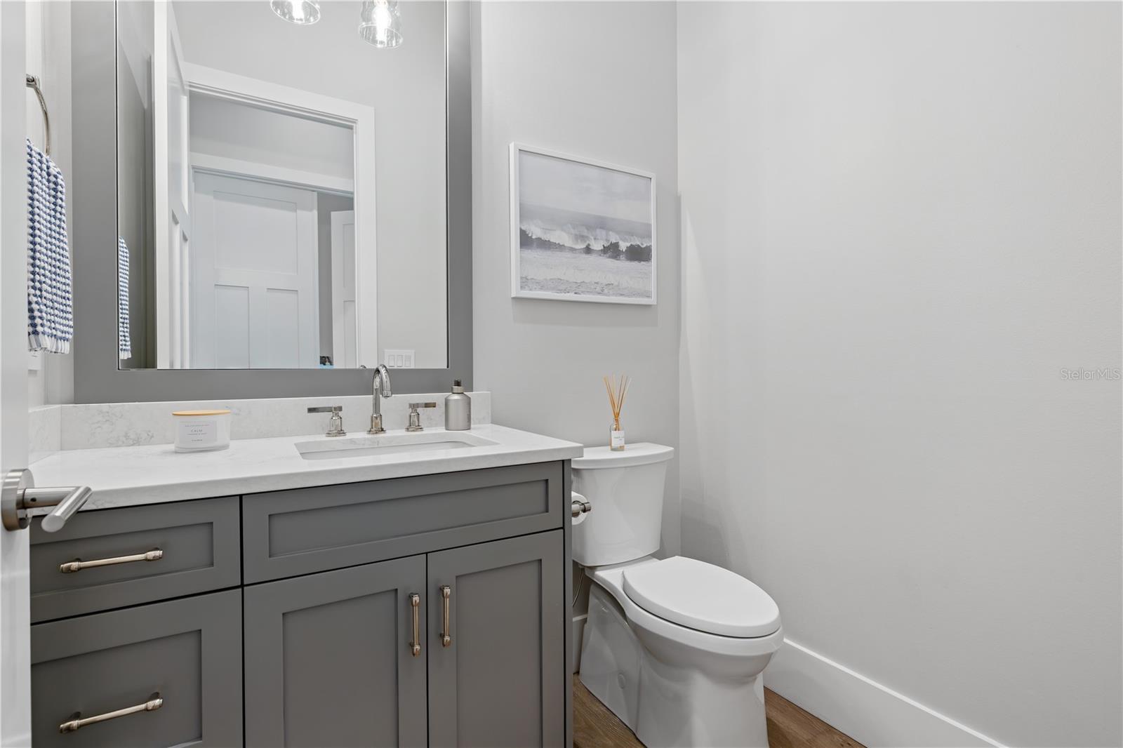 DAVIS SHORES - Residential