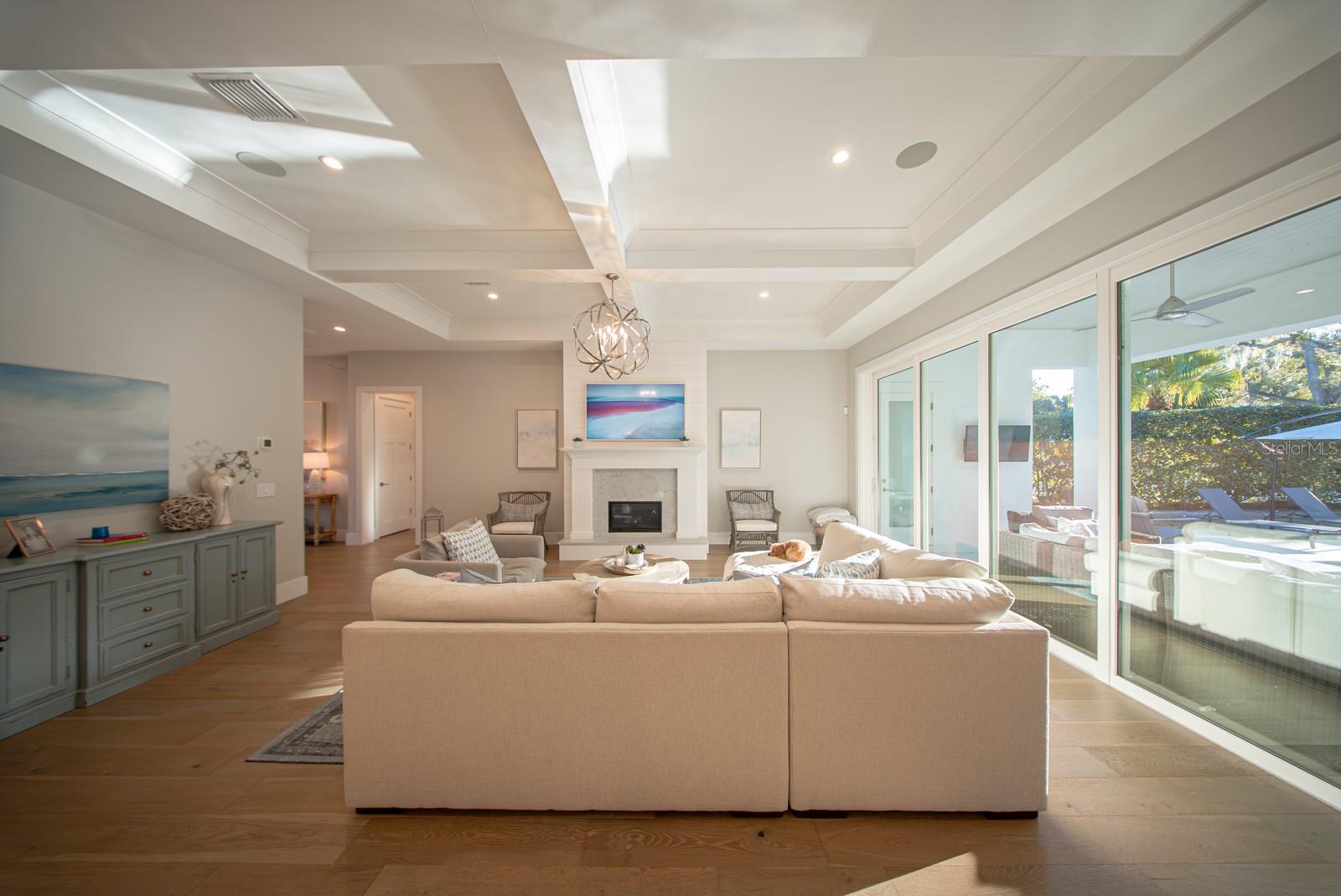 DAVIS SHORES - Residential