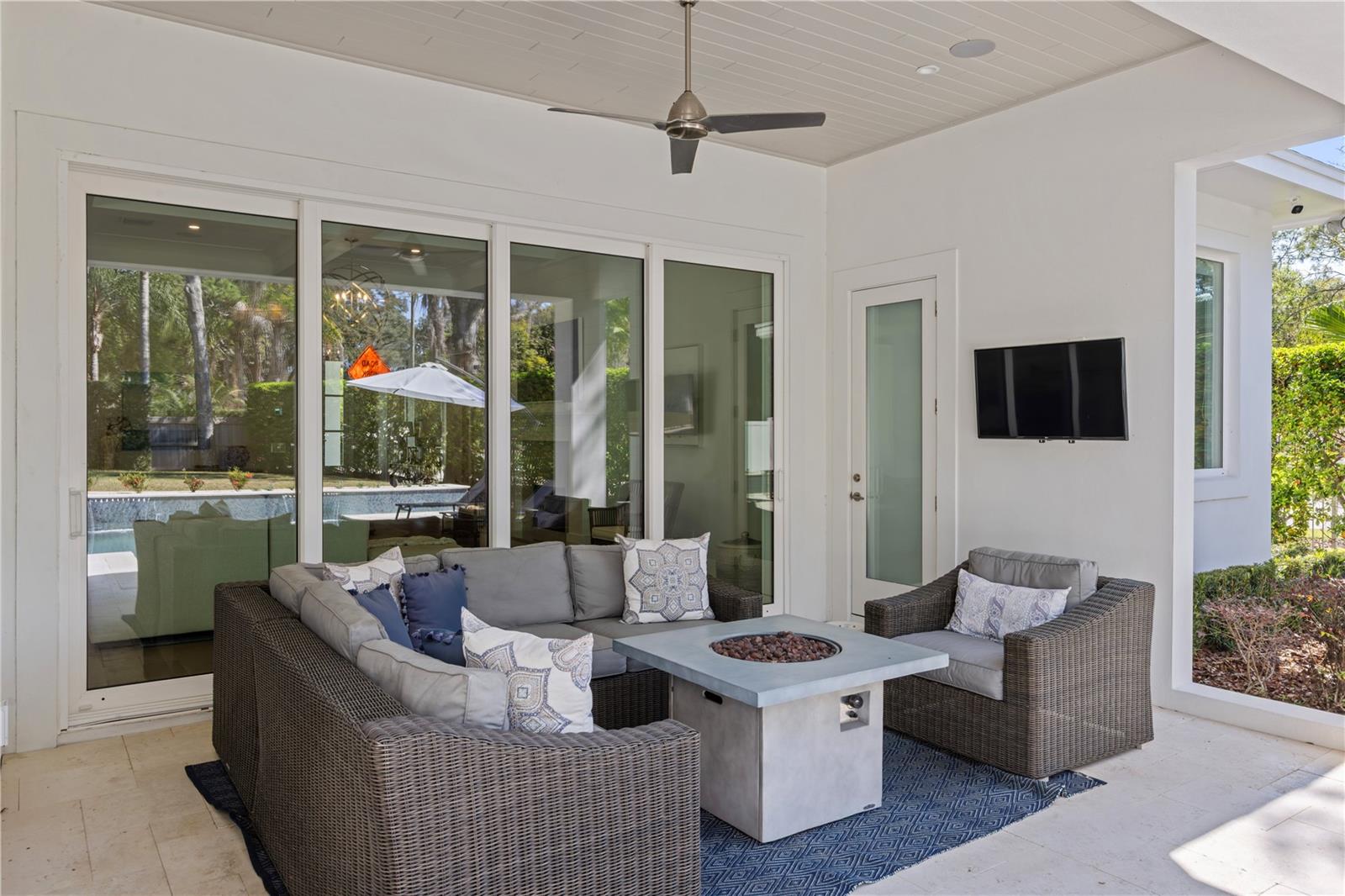 DAVIS SHORES - Residential