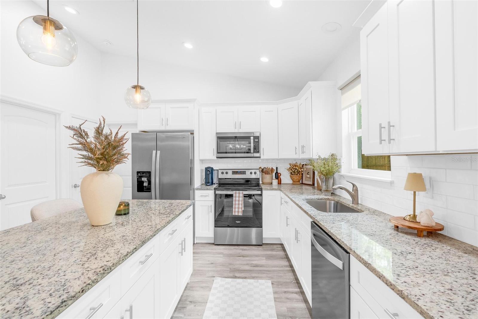 WEST HIGHLANDS - Residential