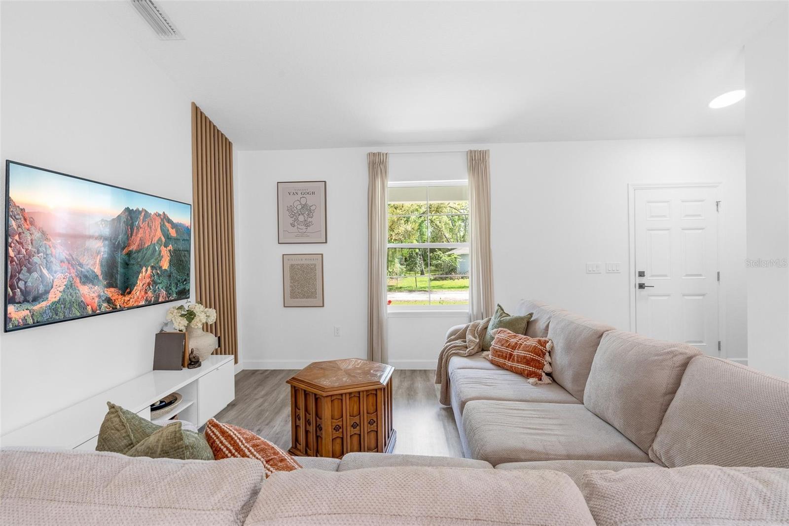 WEST HIGHLANDS - Residential