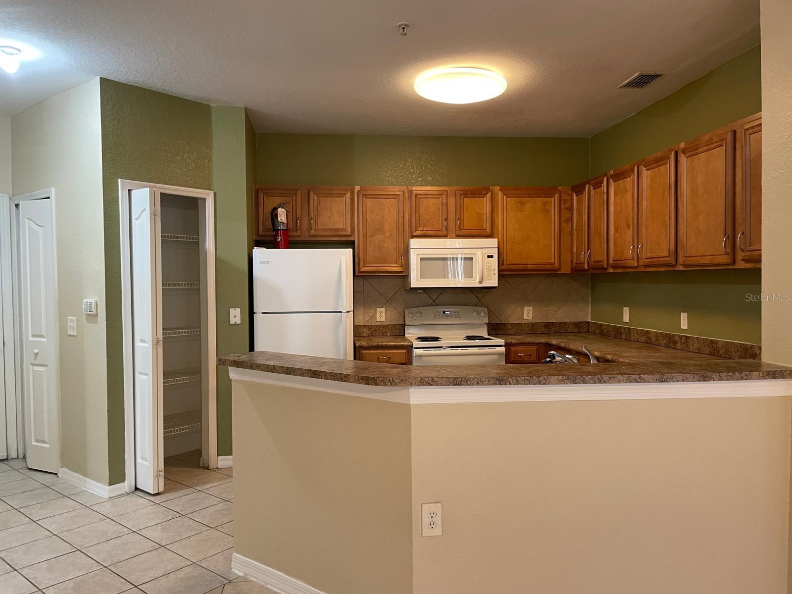 6169 METROWEST BLVD 102