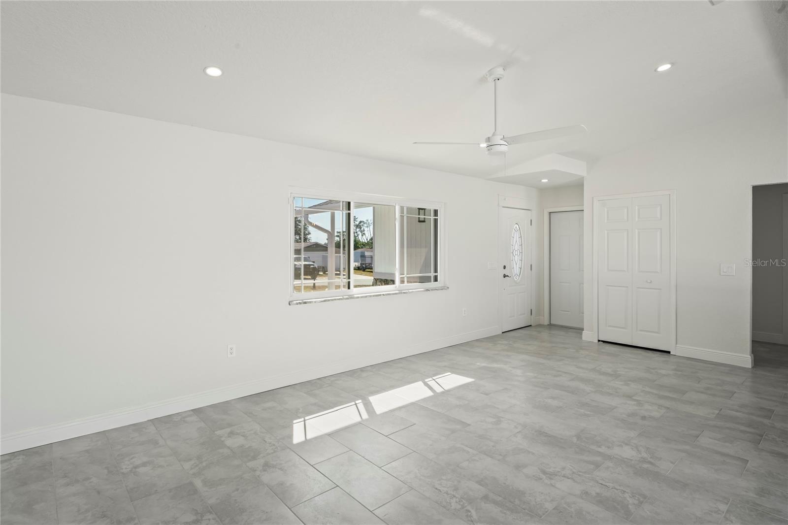 SPRING HILL - Residential