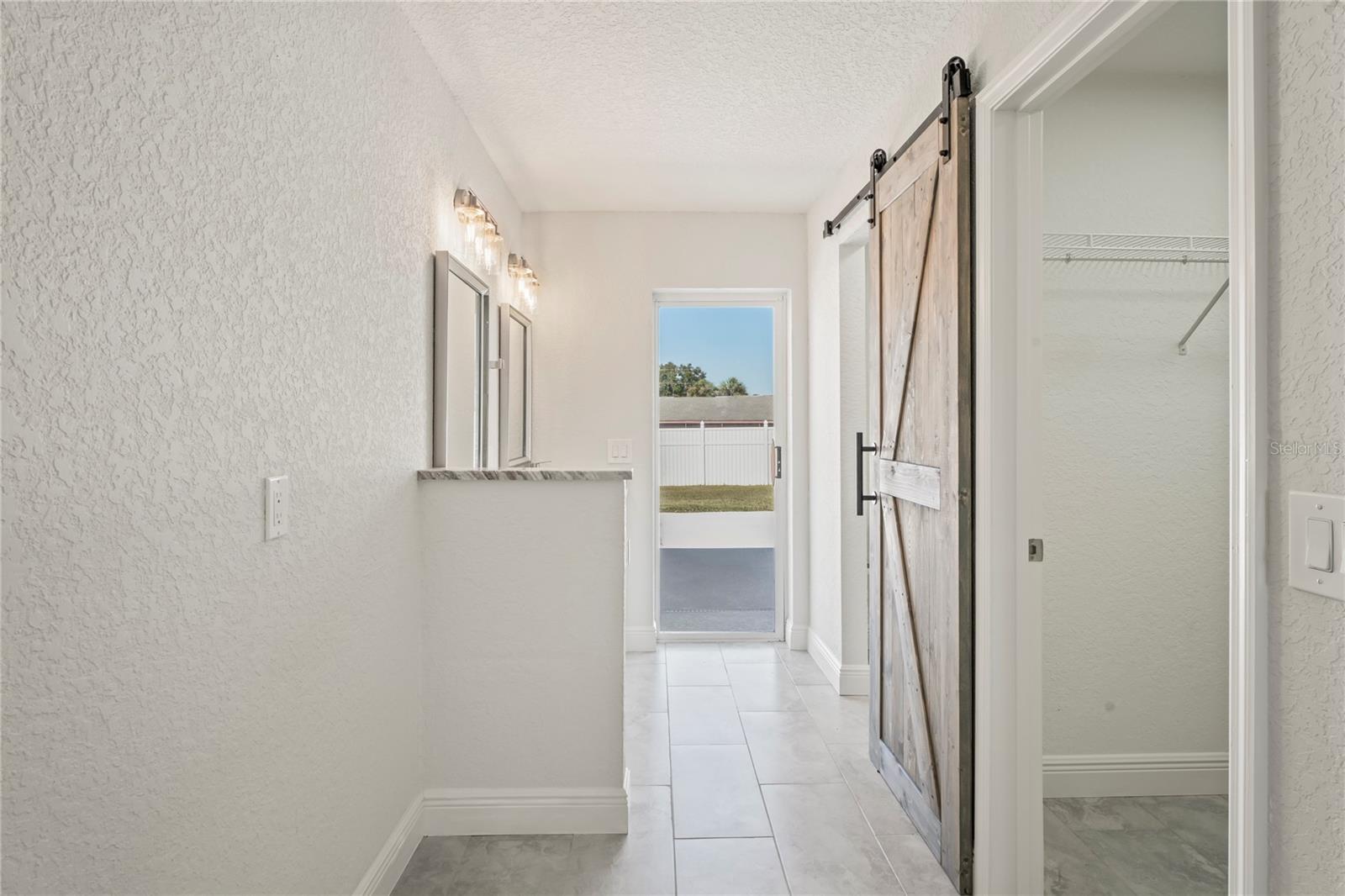 SPRING HILL - Residential