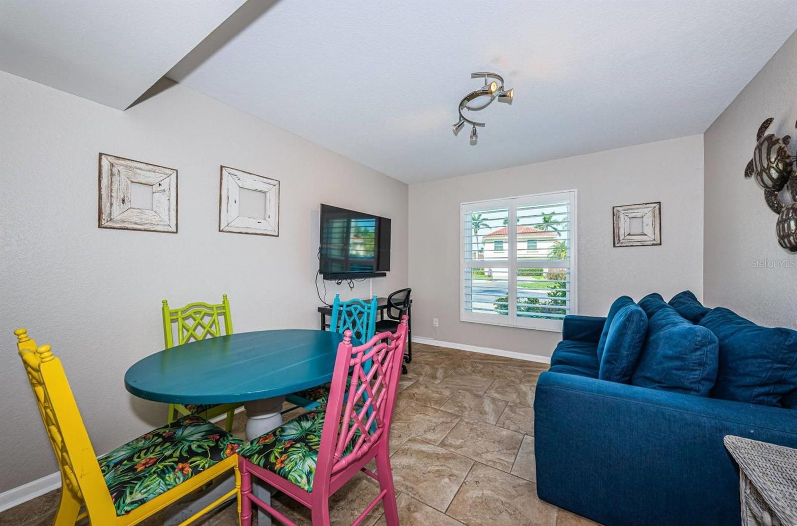 VISTA VERDE NORTH CONDO - Residential Lease