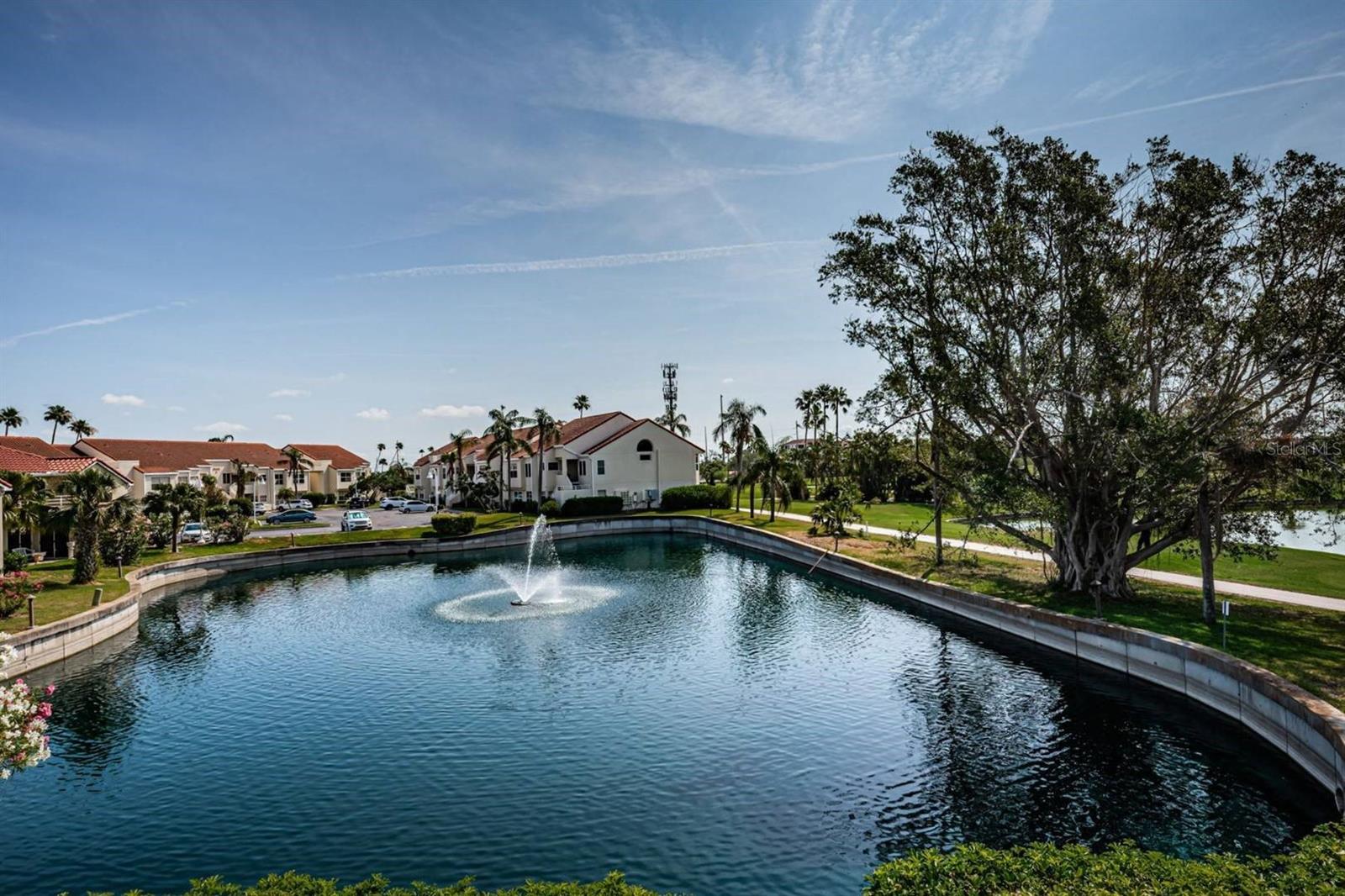 VISTA VERDE NORTH CONDO - Residential Lease