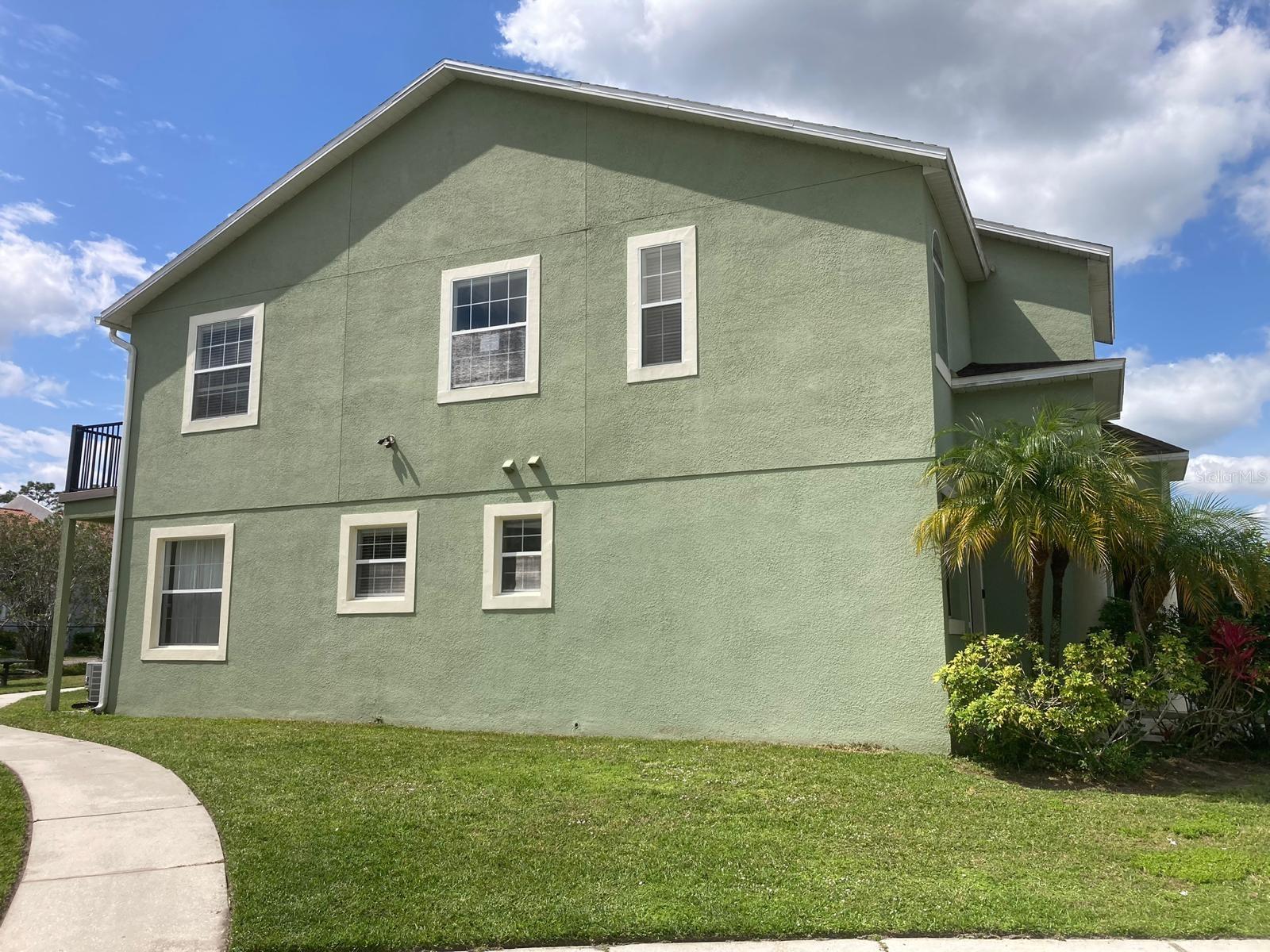 4324 PARADISE COVE COURT