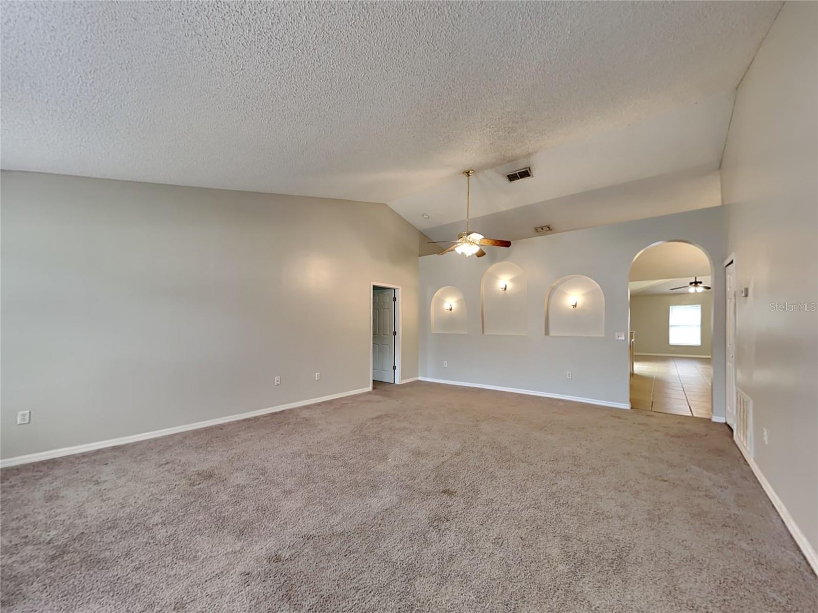 DELTONA LAKES UNIT 54 - Residential Lease