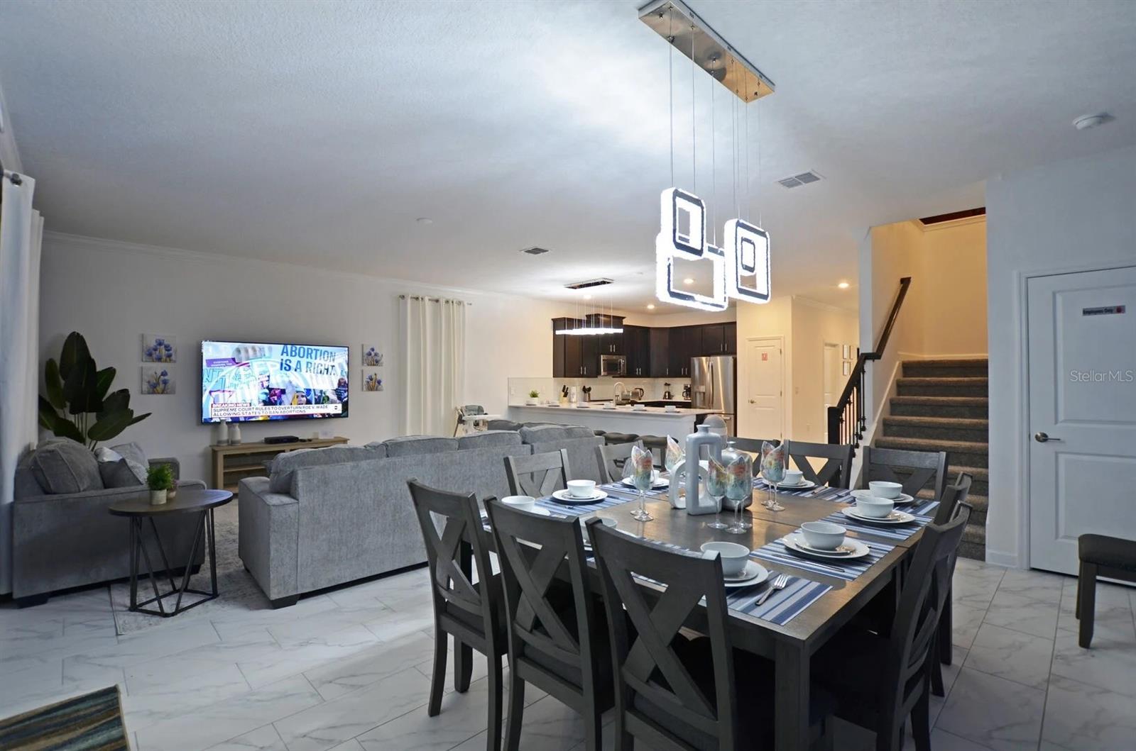 4213 PARAGPRAH DRIVE