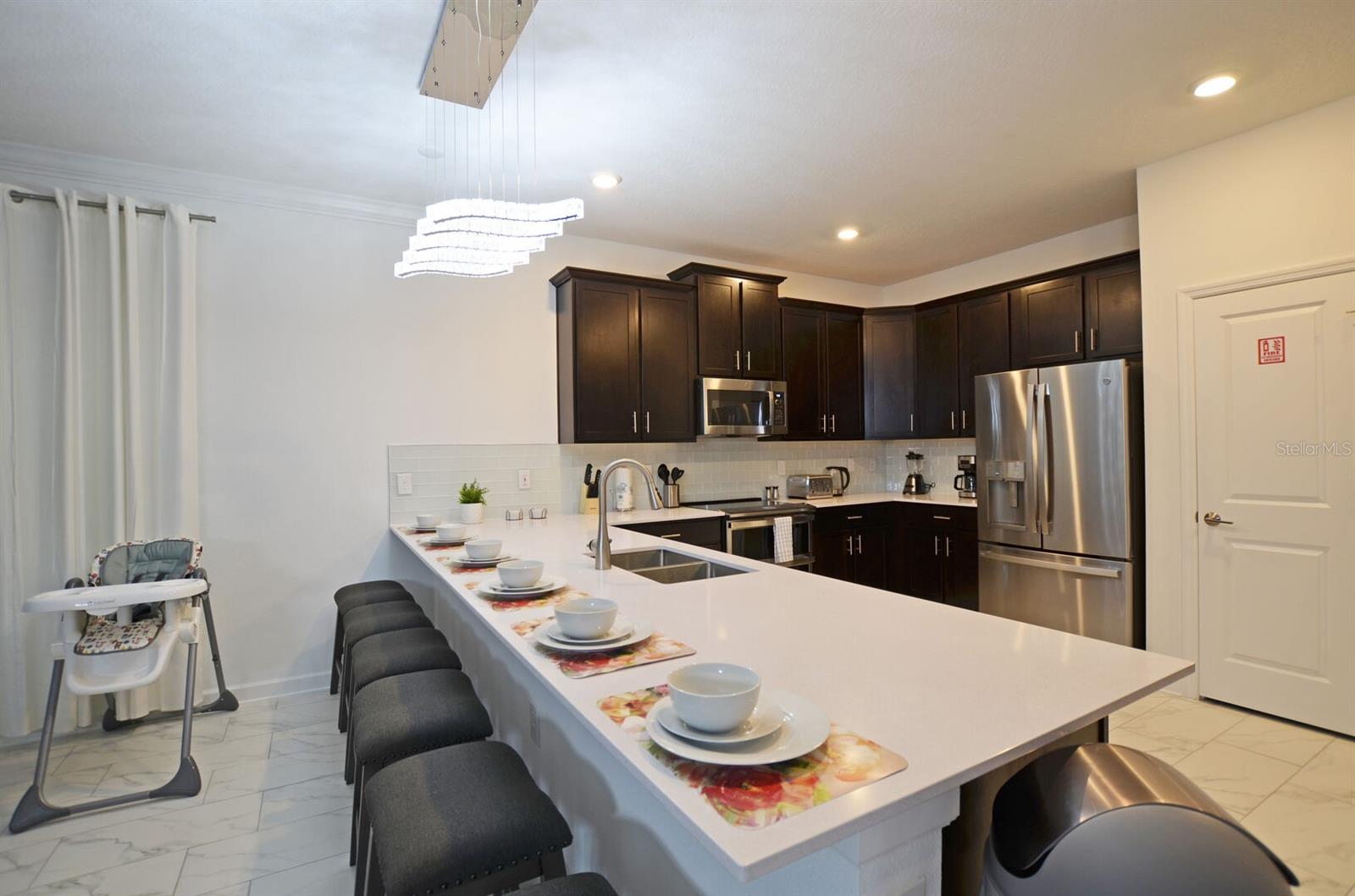 4213 PARAGPRAH DRIVE