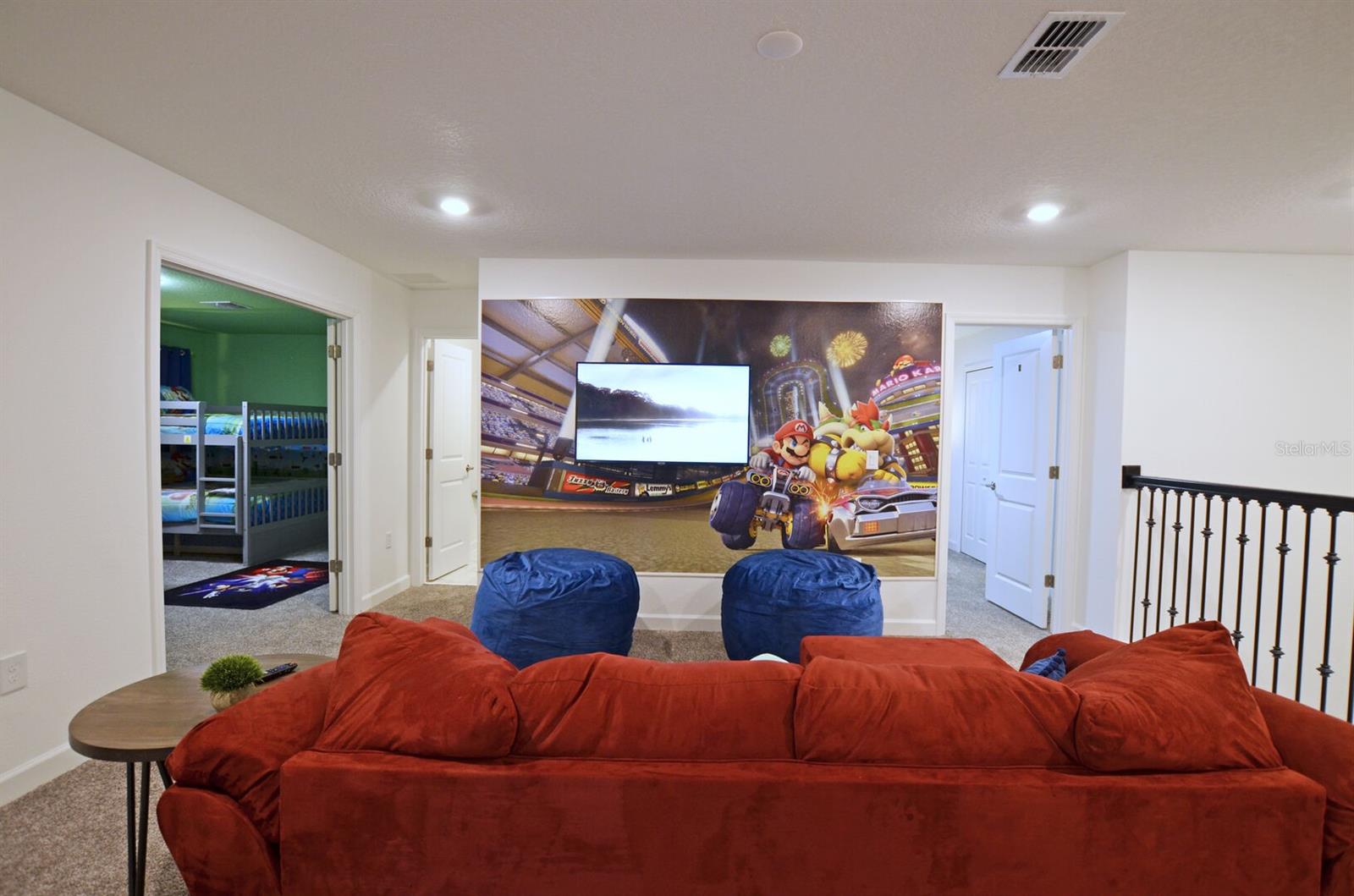 STOREY LAKE - Residential