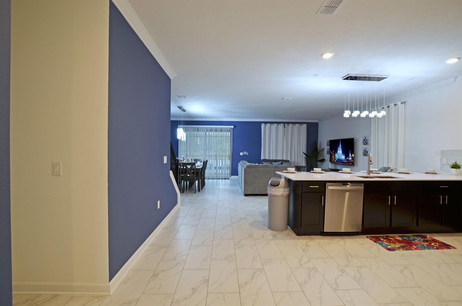 STOREY LAKE - Residential