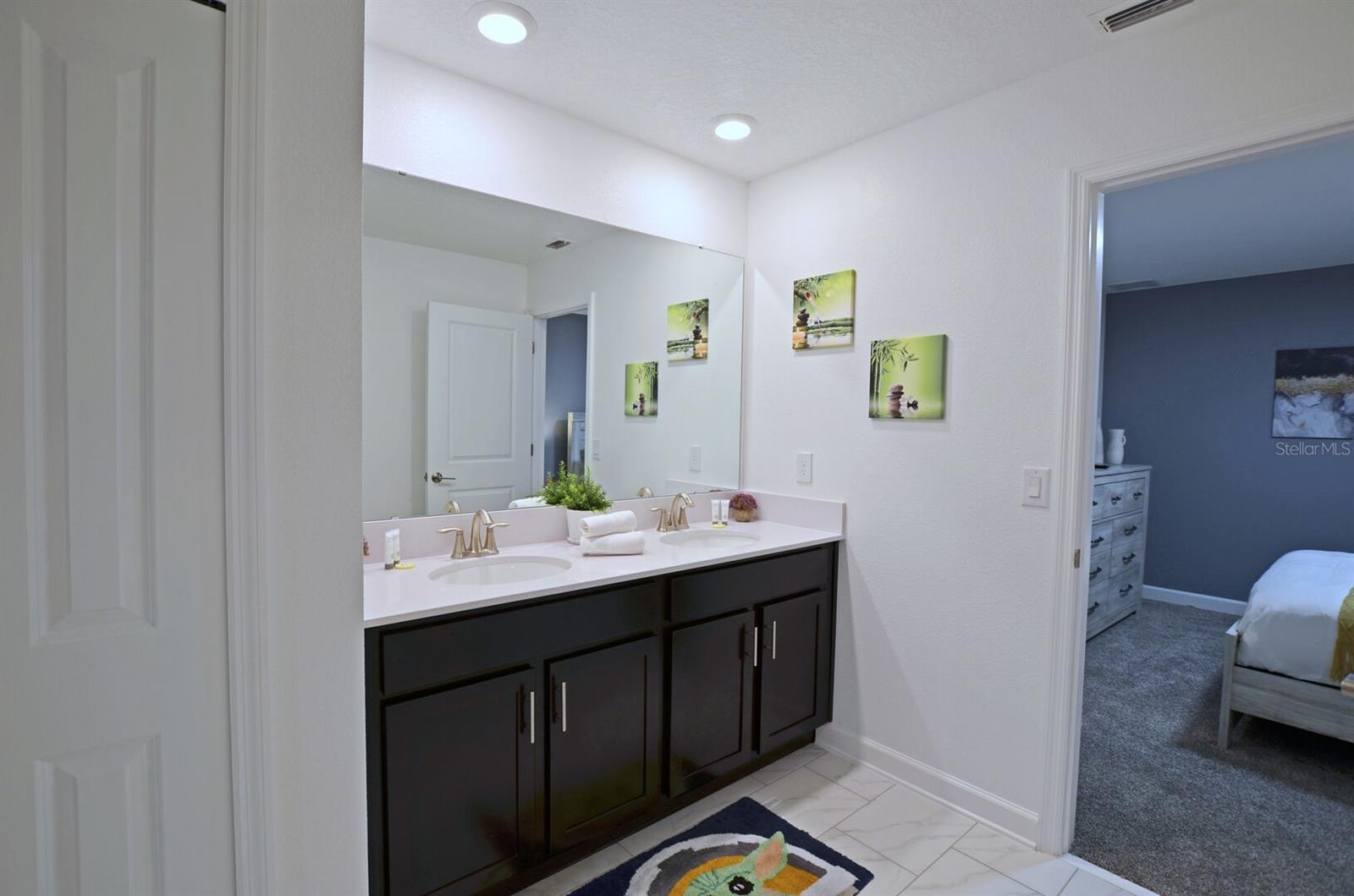 STOREY LAKE - Residential