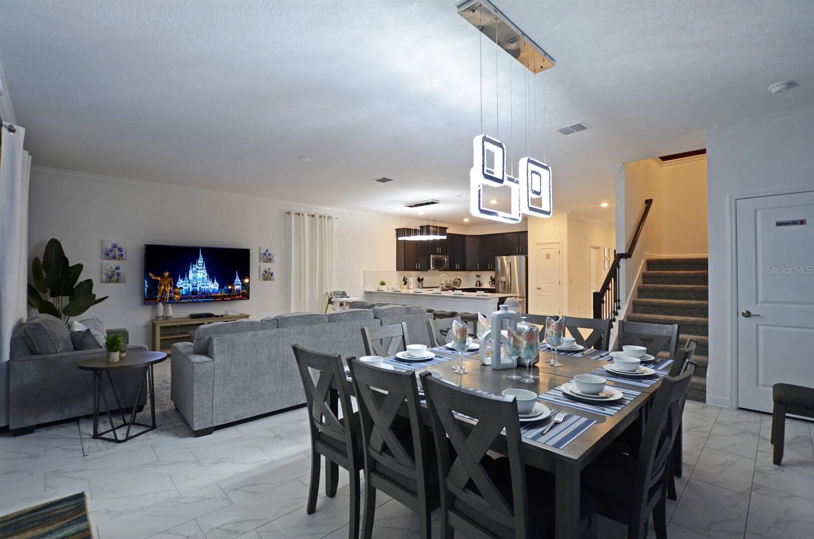 STOREY LAKE - Residential