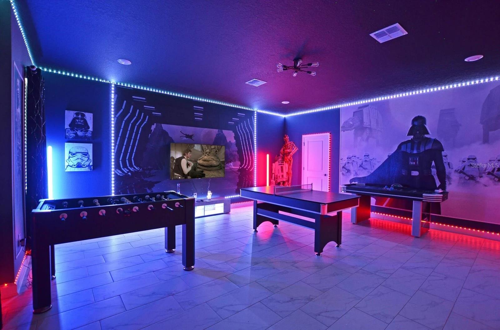 STOREY LAKE - Residential