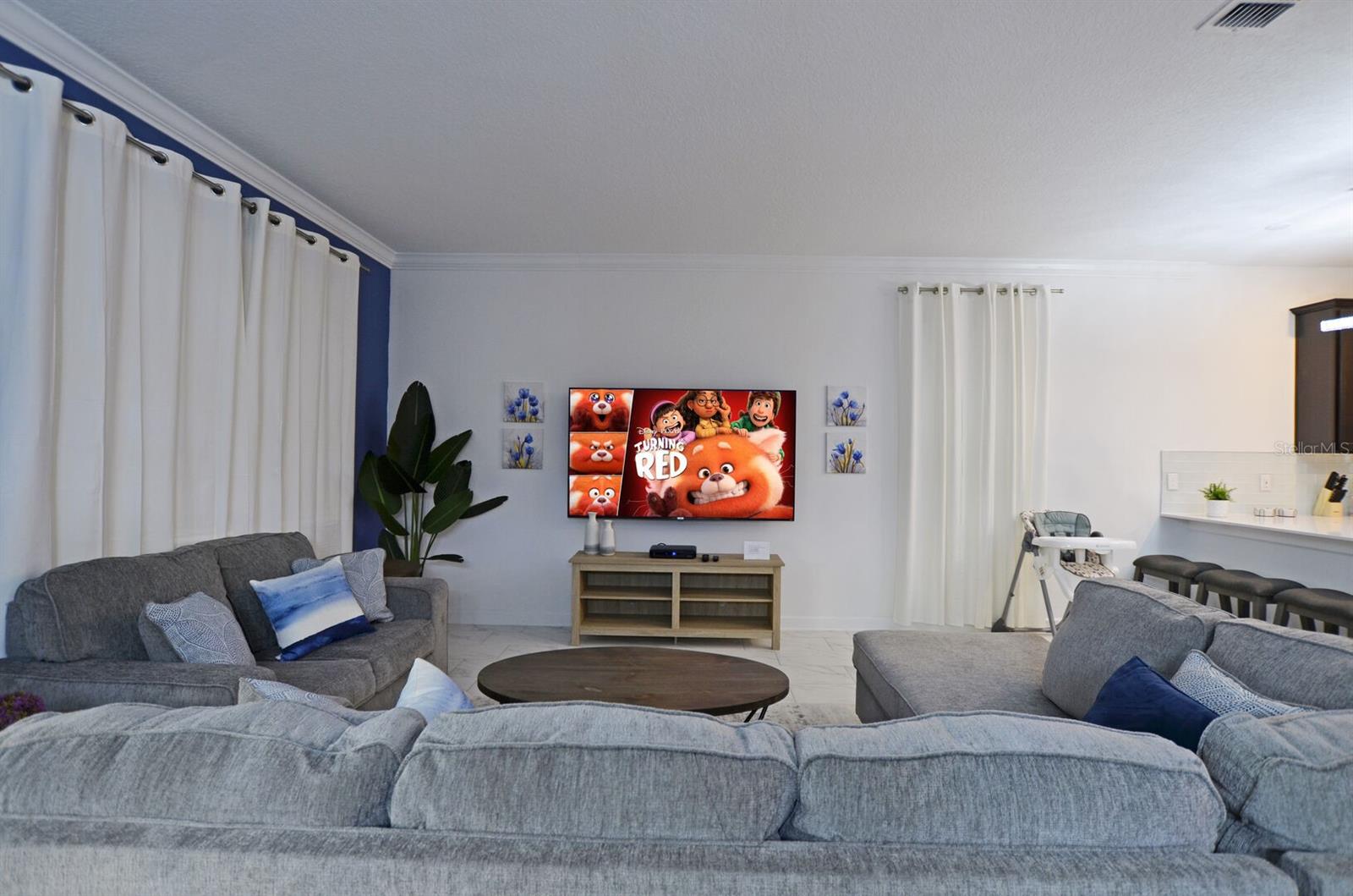 STOREY LAKE - Residential