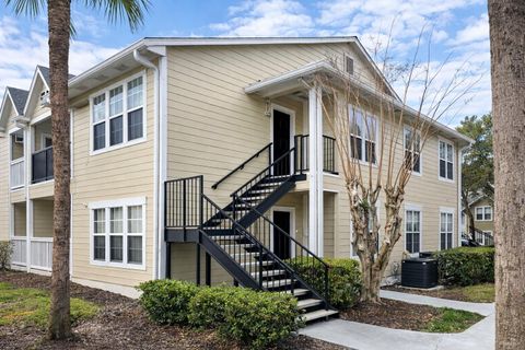 Photo of 1049 S Hiawassee Road #3422, Orlando, FL 32835 (MLS # O6369924)
