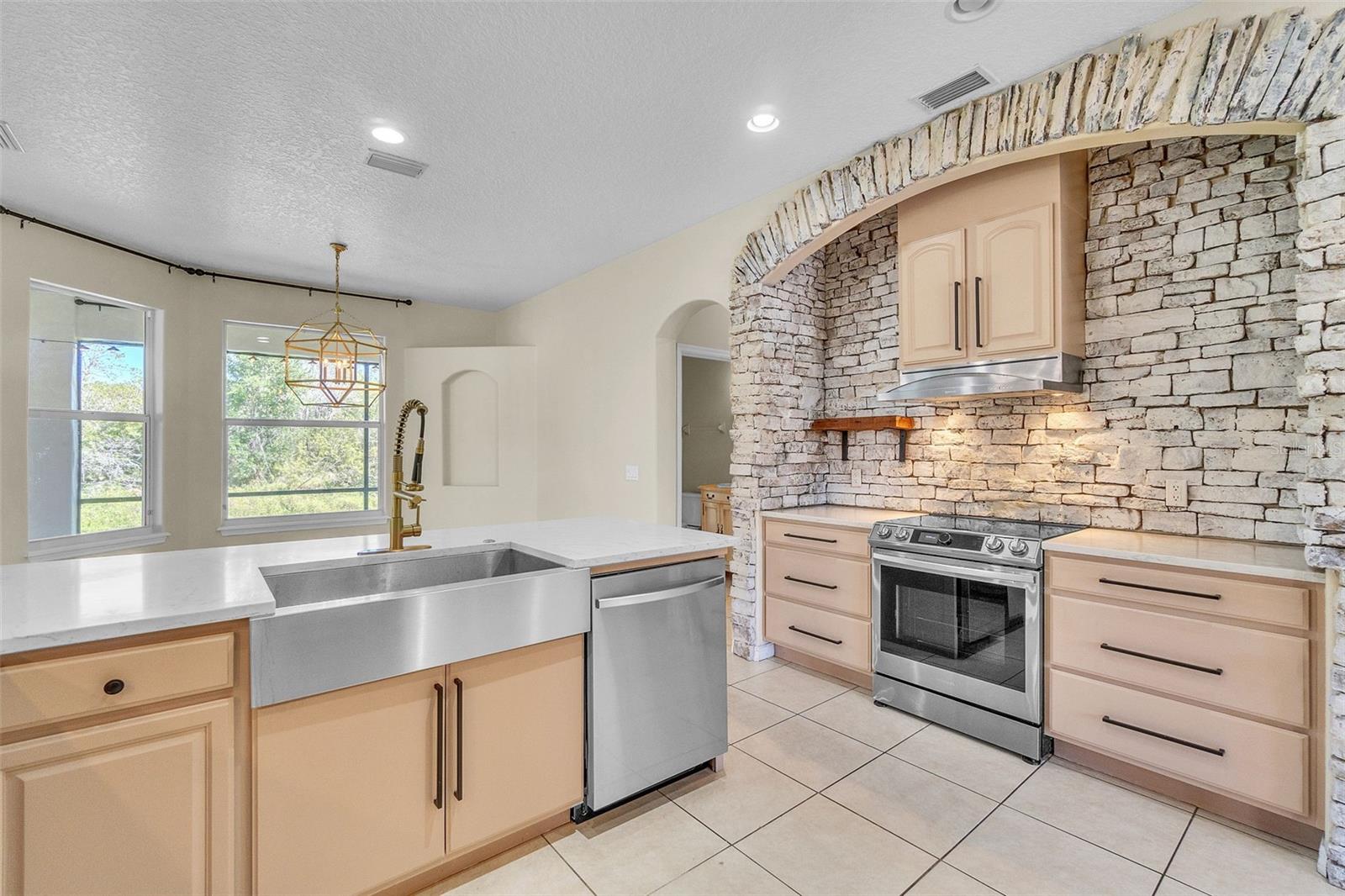HOLDEN COVE - Residential Lease
