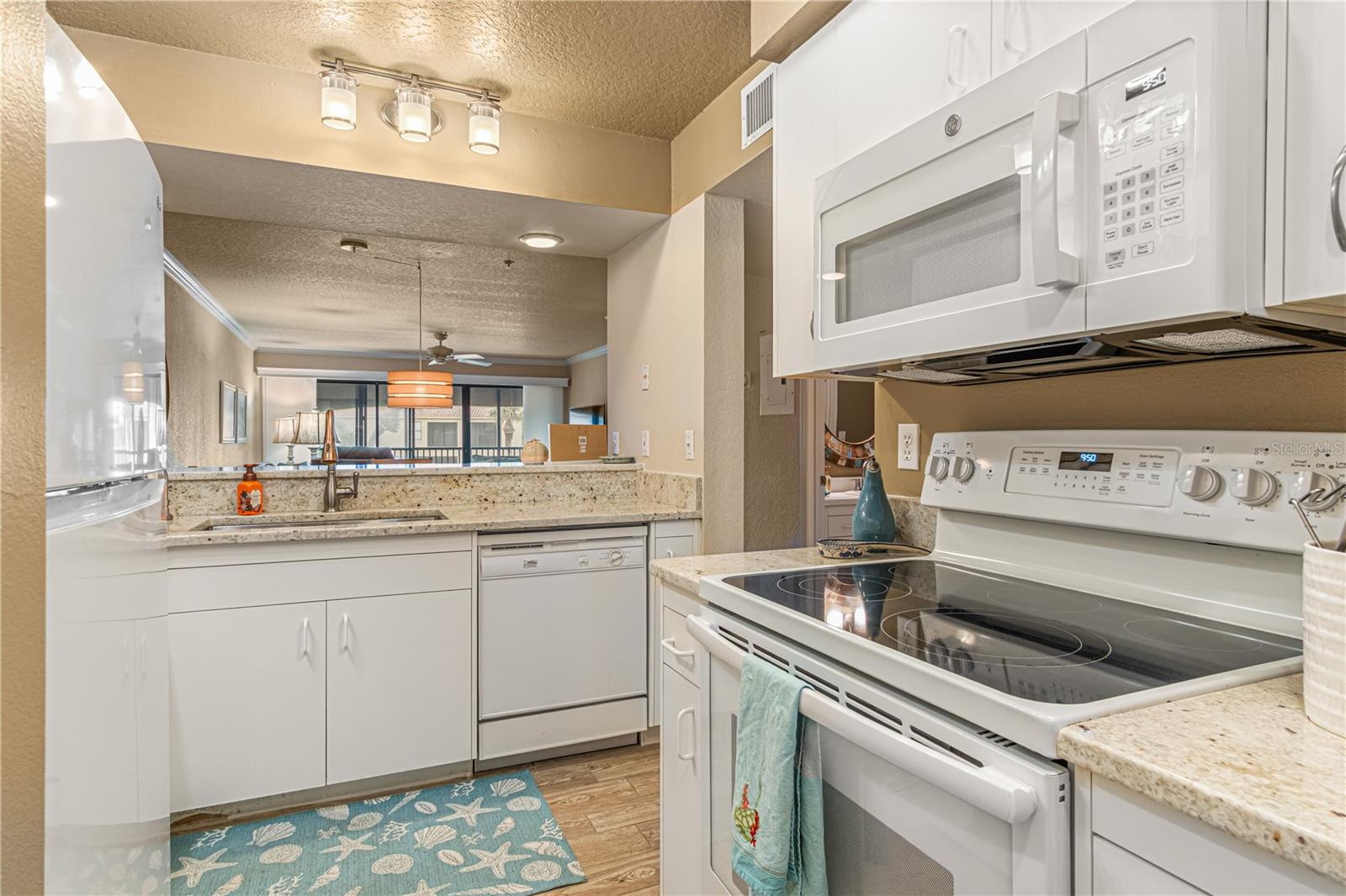 BOUCHELLE ISLAND CONDO - Residential