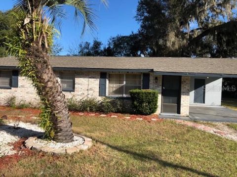Photo of 400 Jackson Street, Wildwood, FL 34785 (MLS # O6332656)