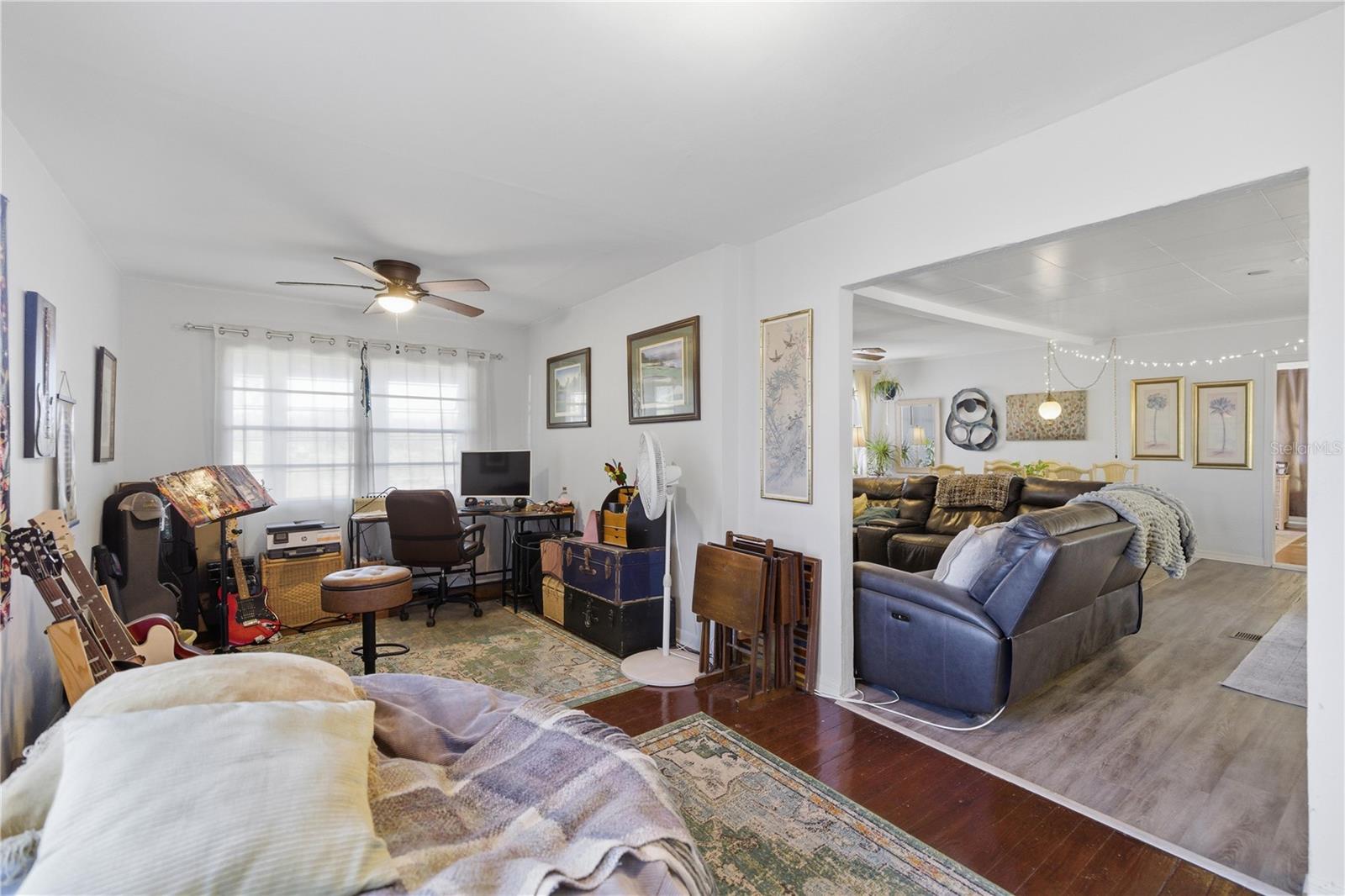 GRANDIN LAKE SHORES - Residential