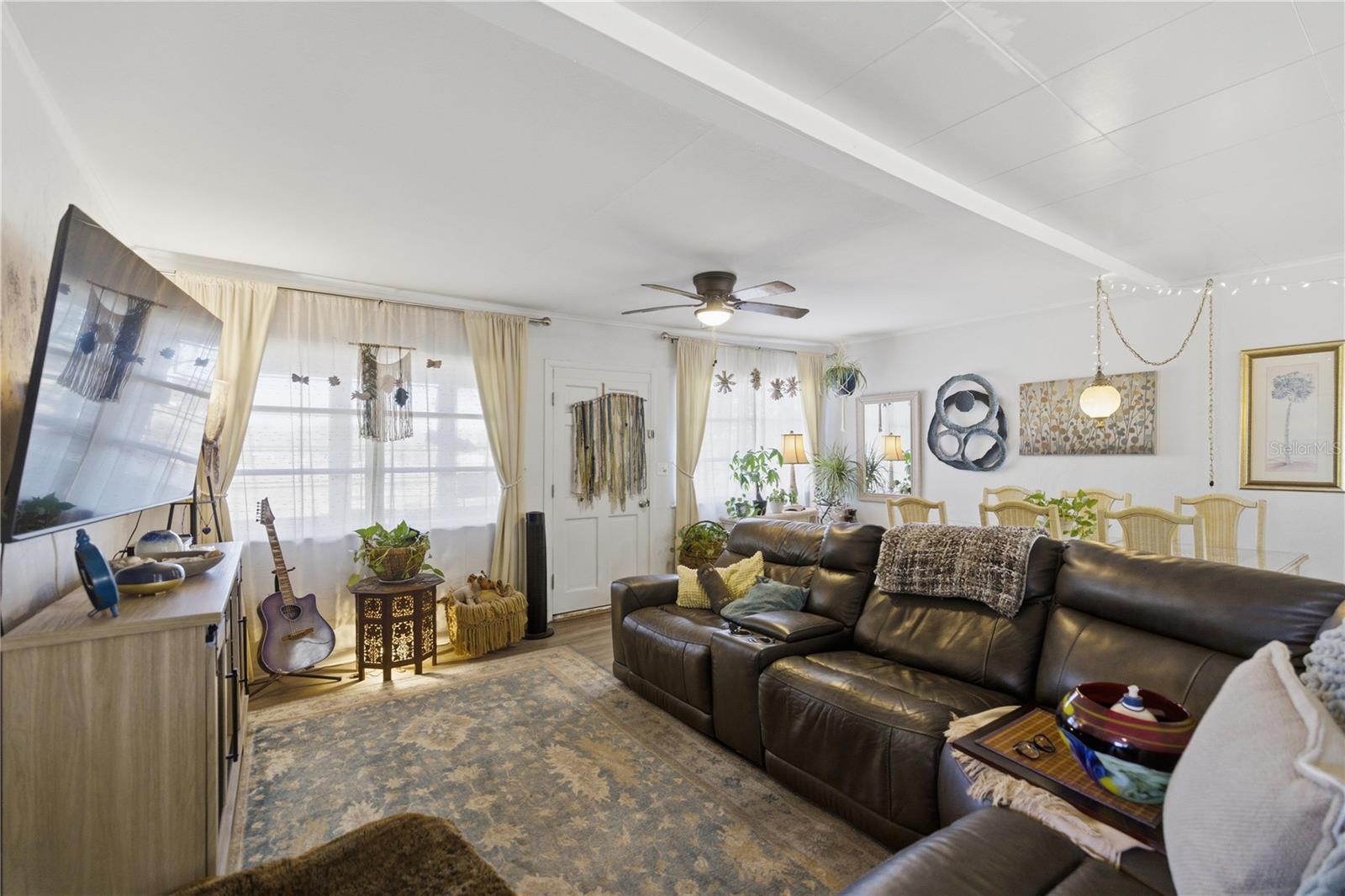 GRANDIN LAKE SHORES - Residential