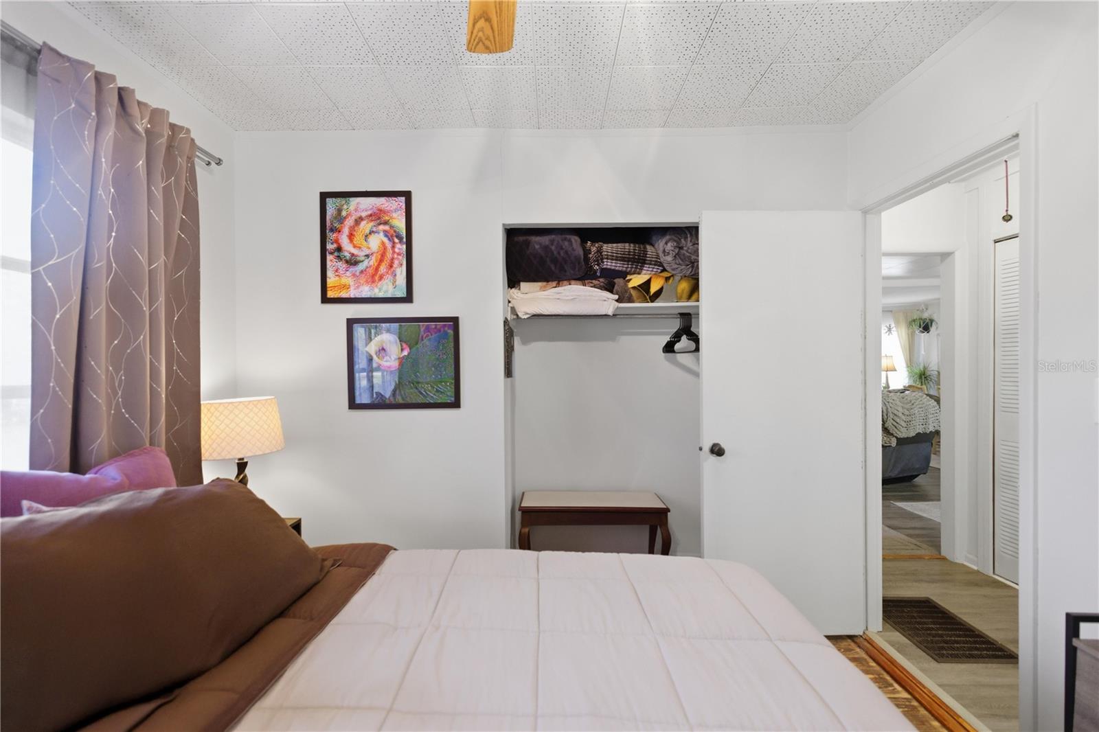 GRANDIN LAKE SHORES - Residential