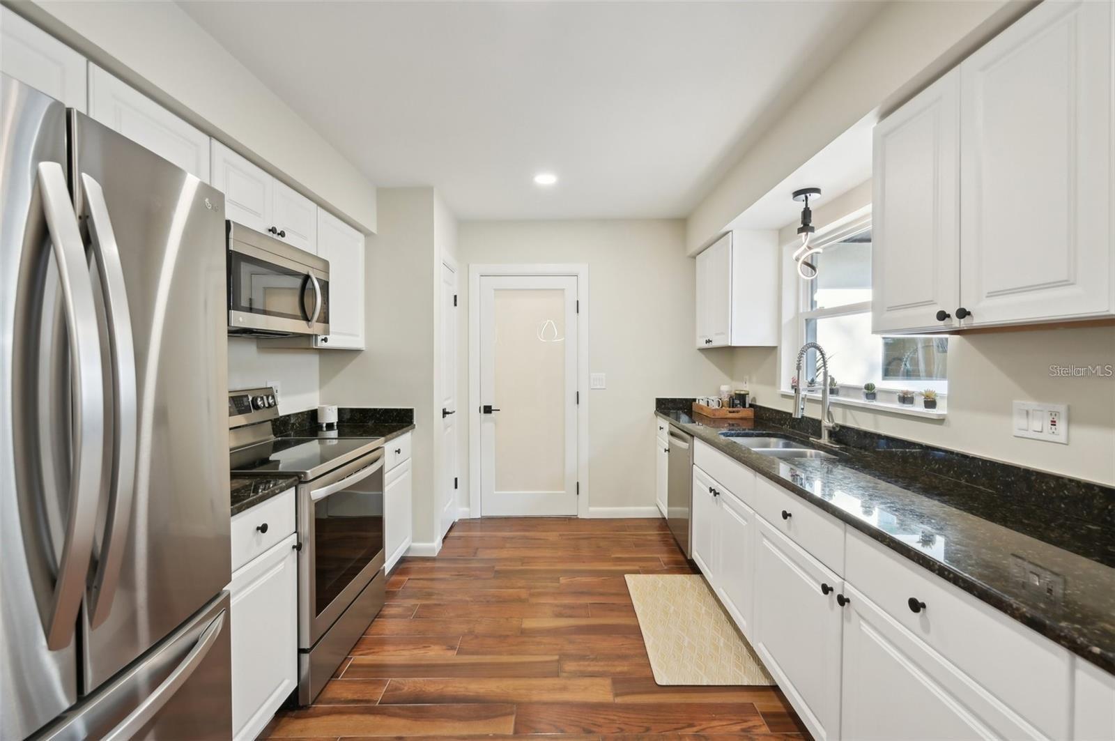 SOUTH GATE - Residential Income