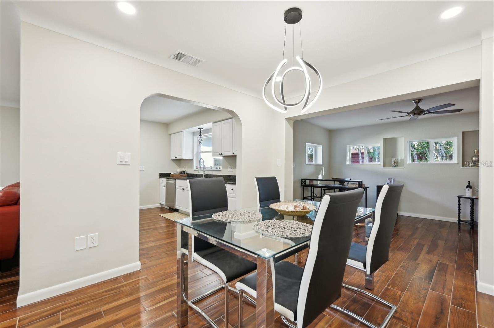 SOUTH GATE - Residential Income