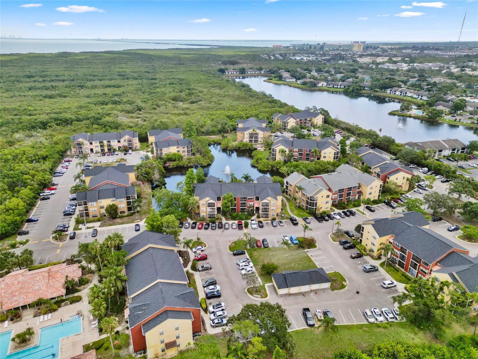 BAYPOINTE PRESERVE CONDO - Residential Lease