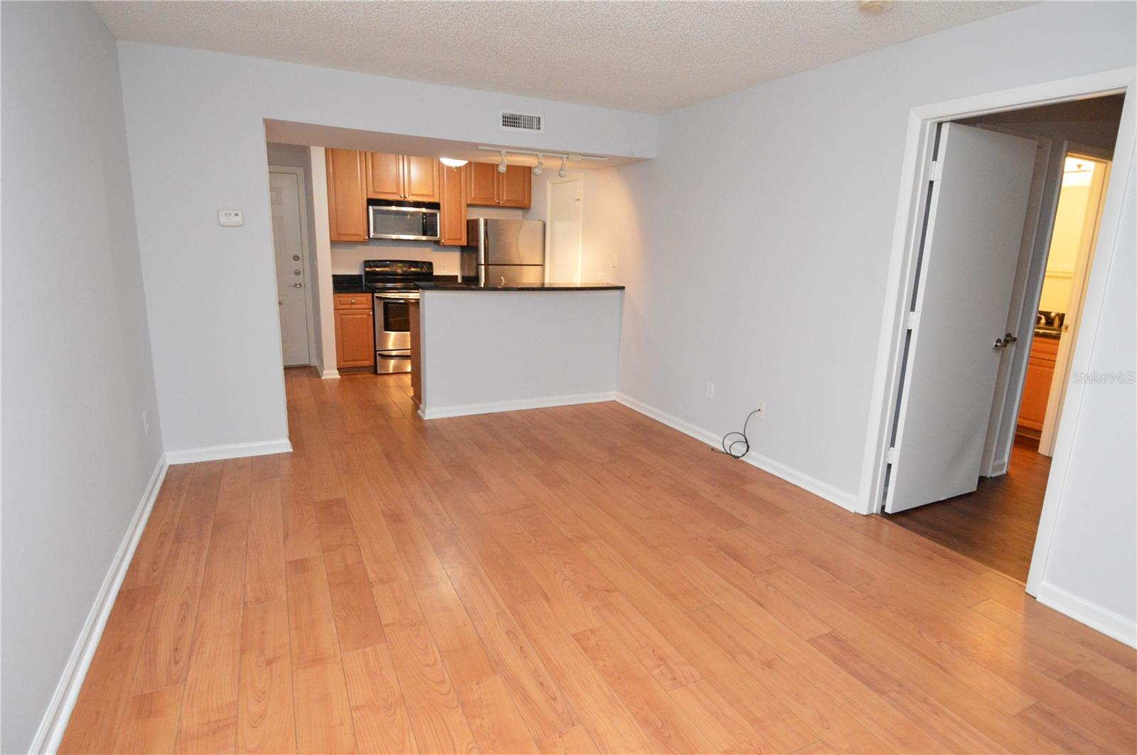 BAYPOINTE PRESERVE CONDO - Residential Lease