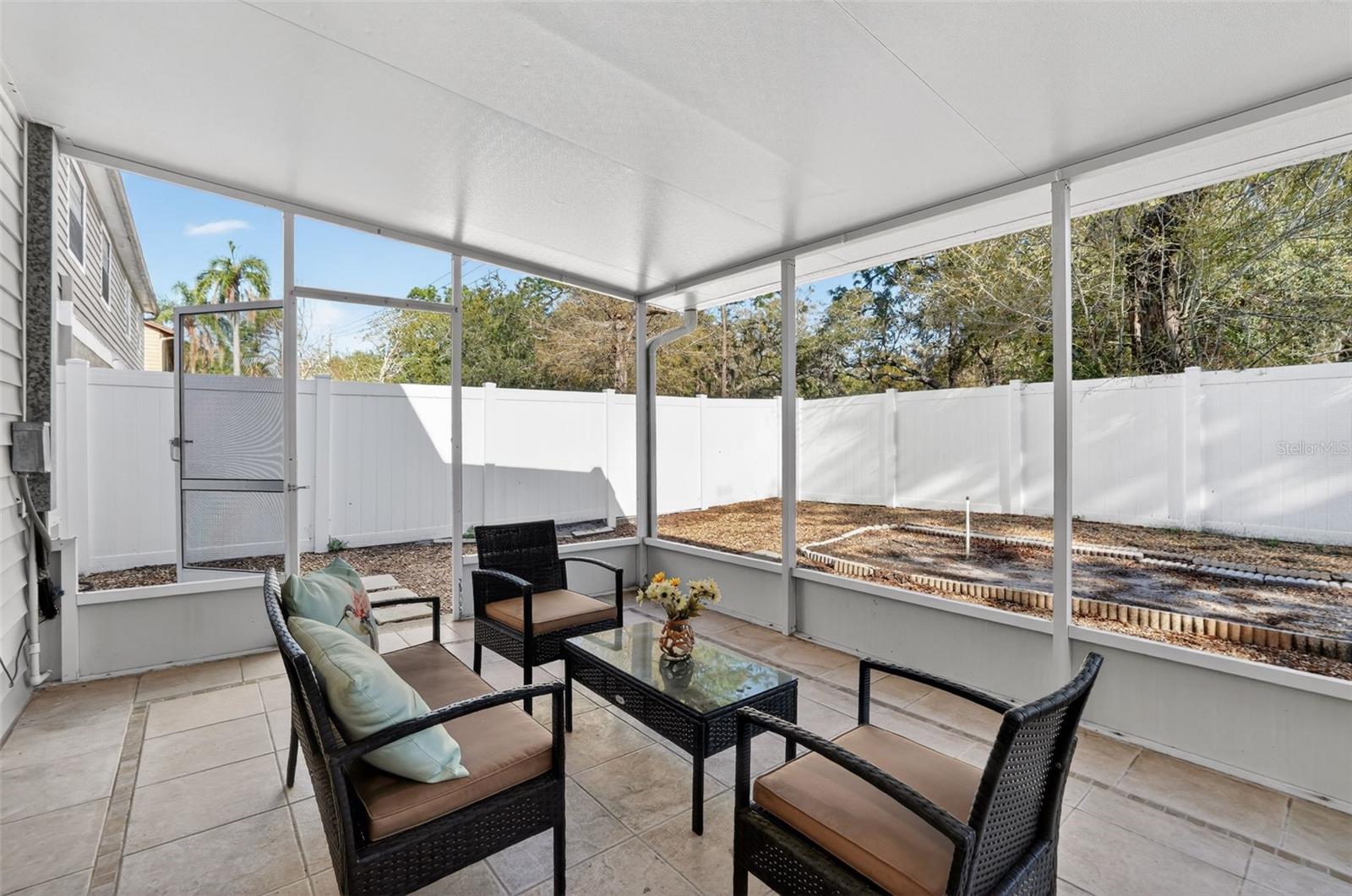 LE CLARE SHORES - Residential