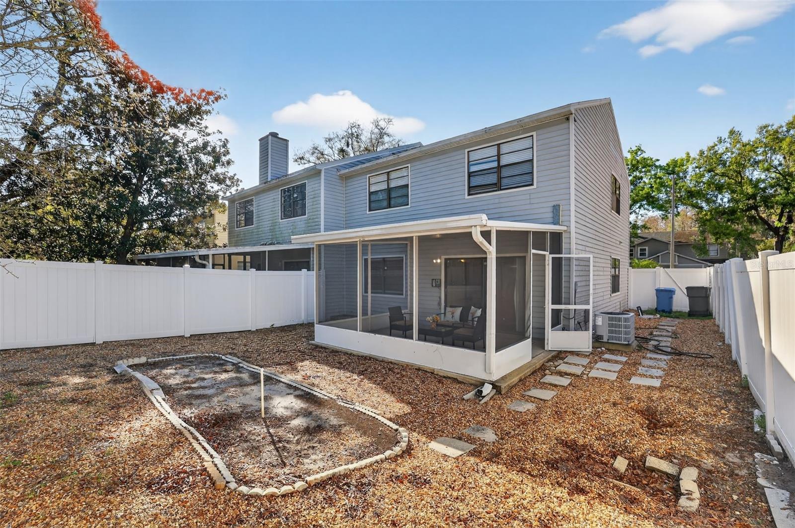 LE CLARE SHORES - Residential