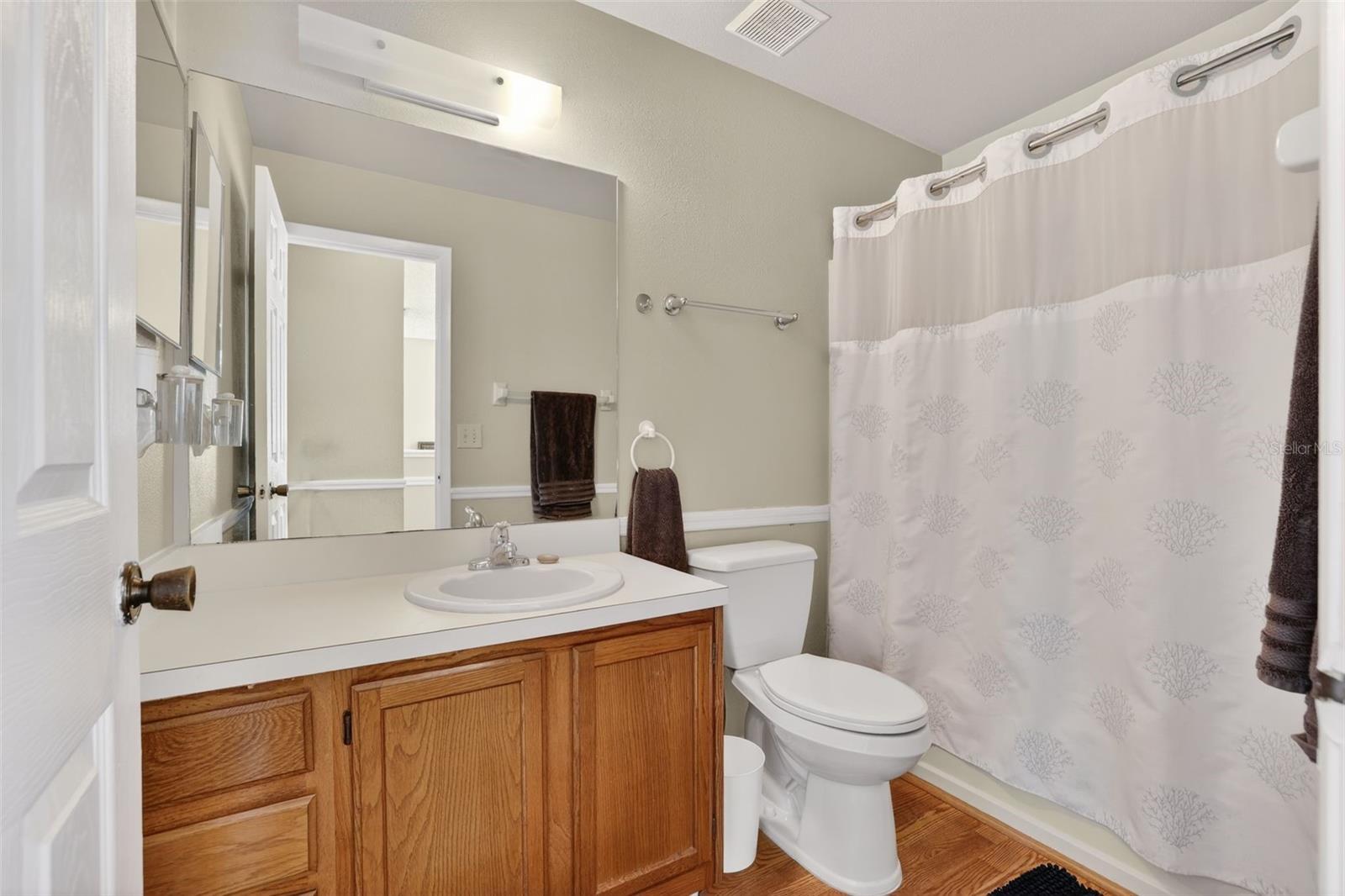 LE CLARE SHORES - Residential