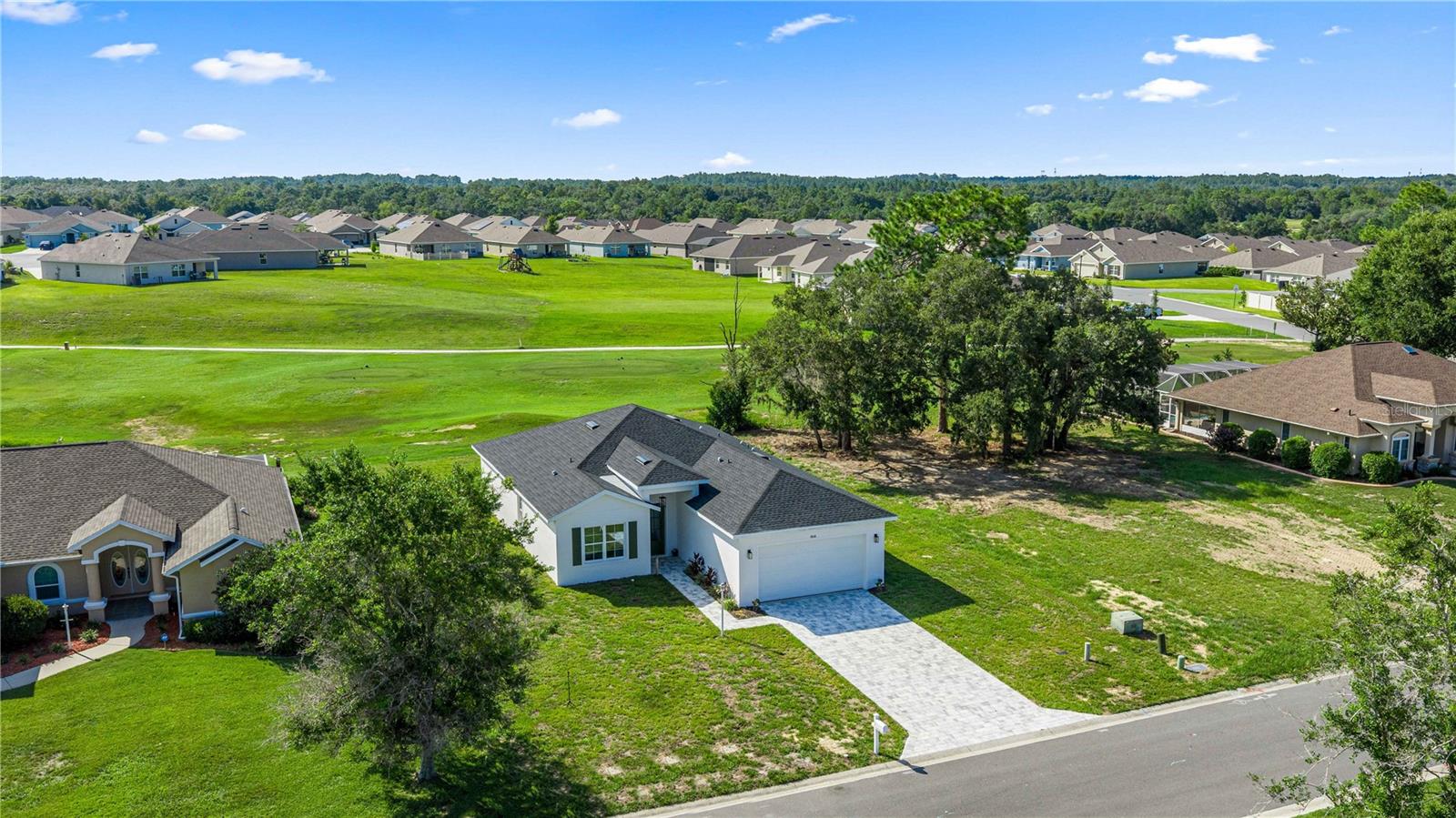 4816 N CRESTLINE DRIVE